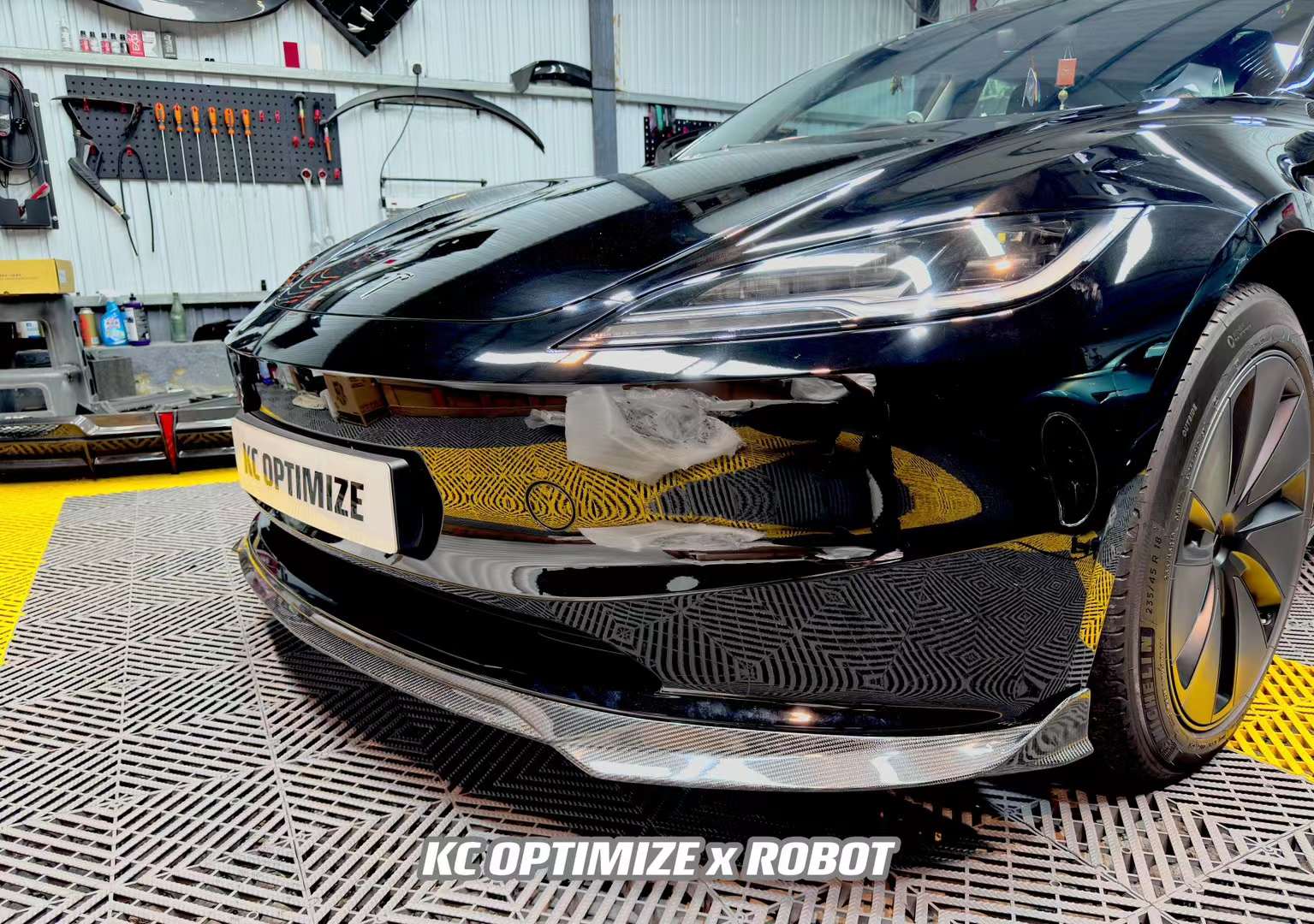 Robot Craftsman Tesla Model 3 Highland Lowline Bodykit (Hydrogai Series) SR & LR