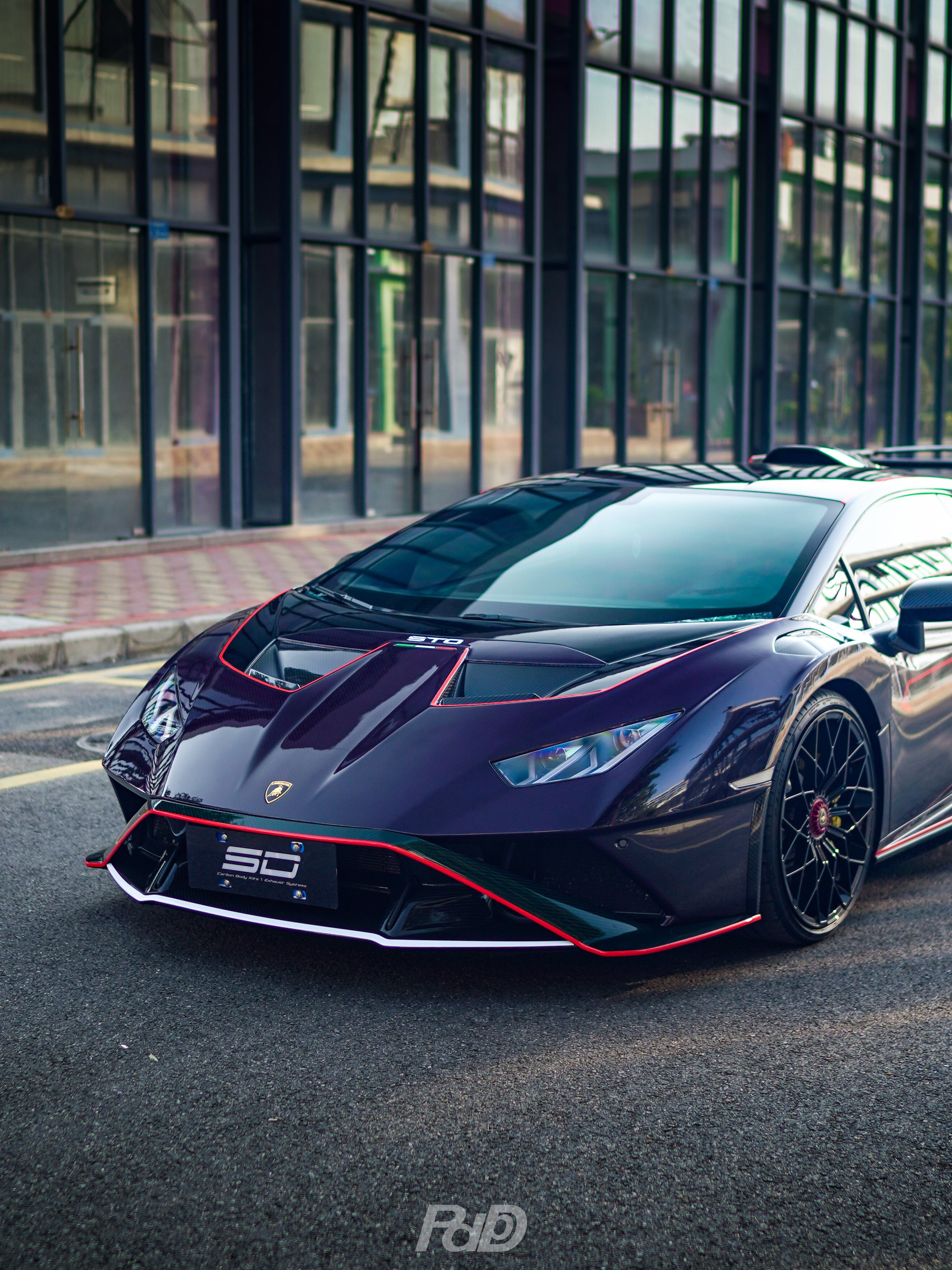 SD Dynamics Lamborghini Huracan to STO Conversion Dry-Carbon Full Body Kit
