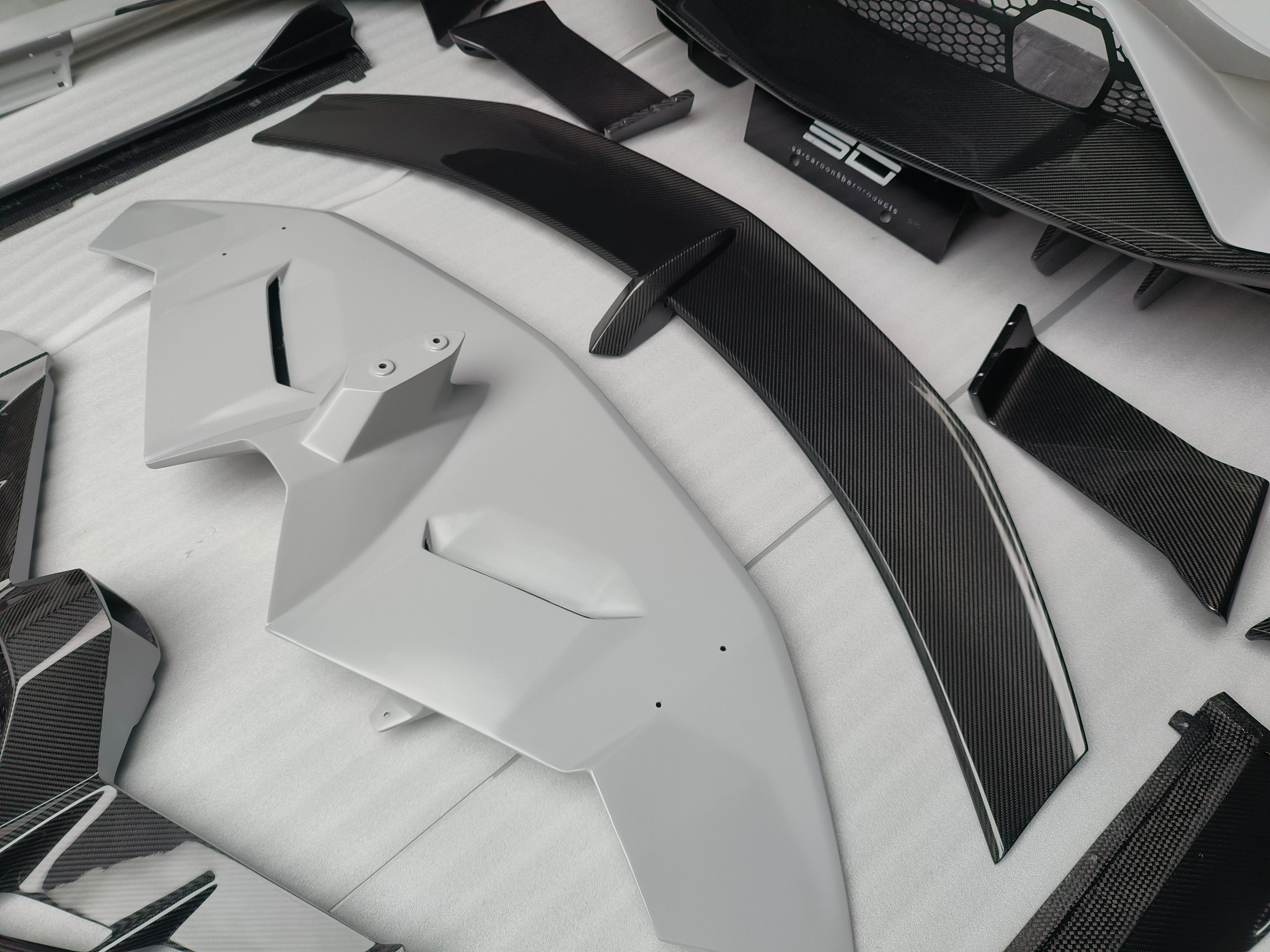 SD Dry Carbon Fibre Conversion Full Body Kit Conversion for Lamborghini Aventador LP700/720/740/750 Upgrade to SVJ Full Body Kit