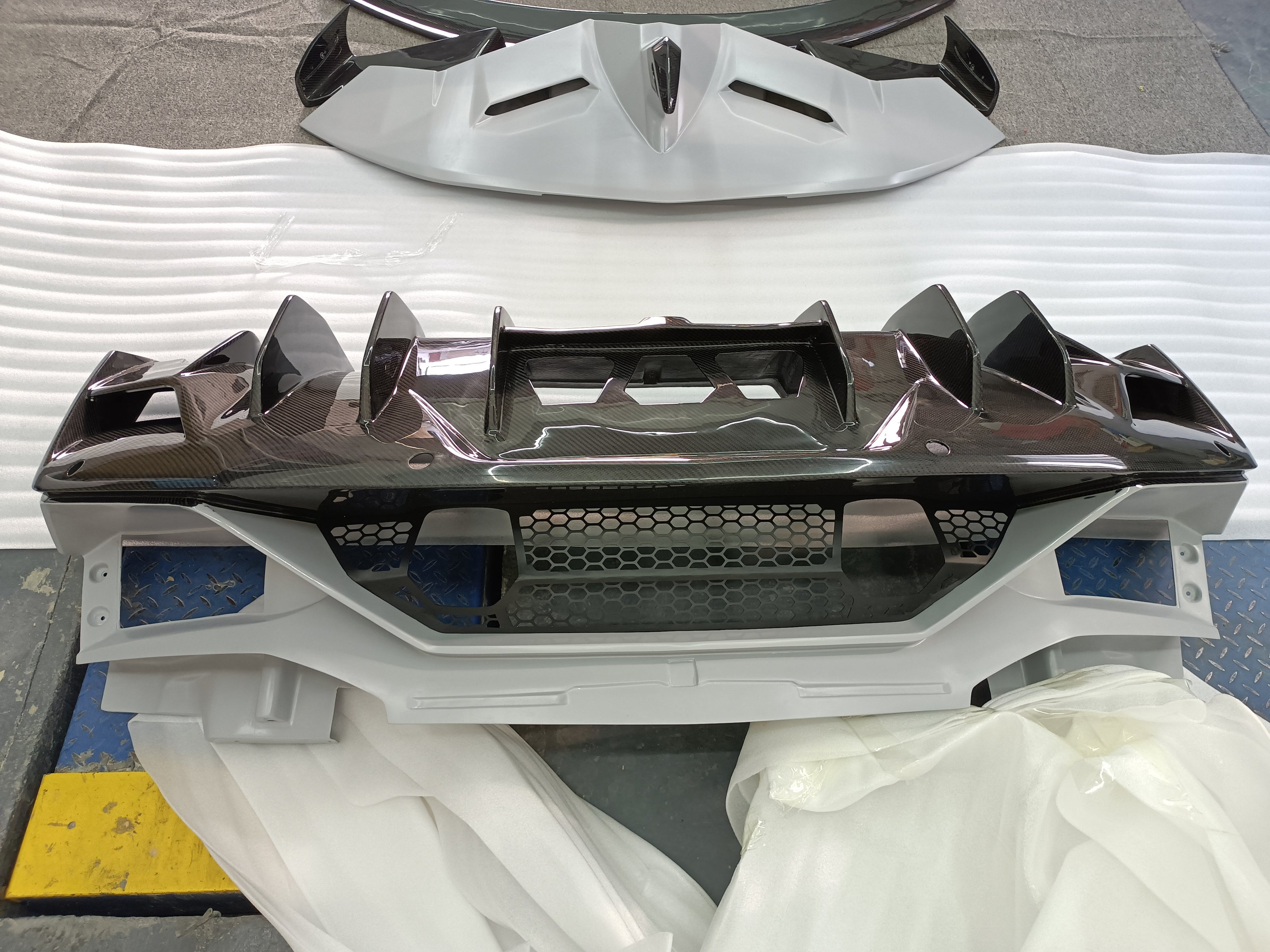 SD Dry Carbon Fibre Conversion Full Body Kit Conversion for Lamborghini Aventador LP700/720/740/750 Upgrade to SVJ Full Body Kit