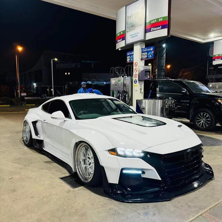 Robot Craftsman Ford Mustang Dawn Widebody Kit 2015-2023