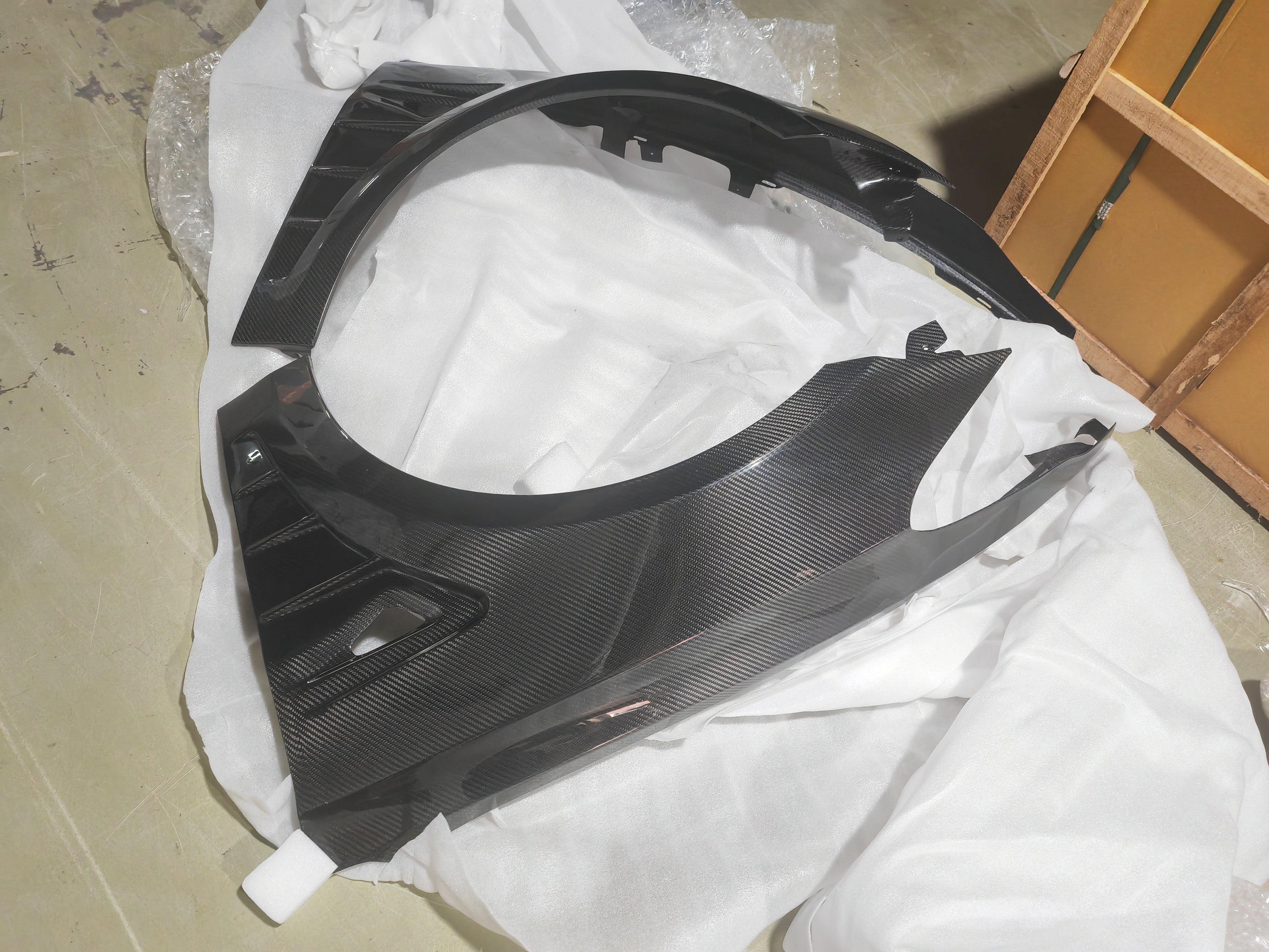 CMST Tesla Model 3 Lightweight Dry-Carbon Fiber Front Fender Replacement (1.58KG) - Robot Bodykits