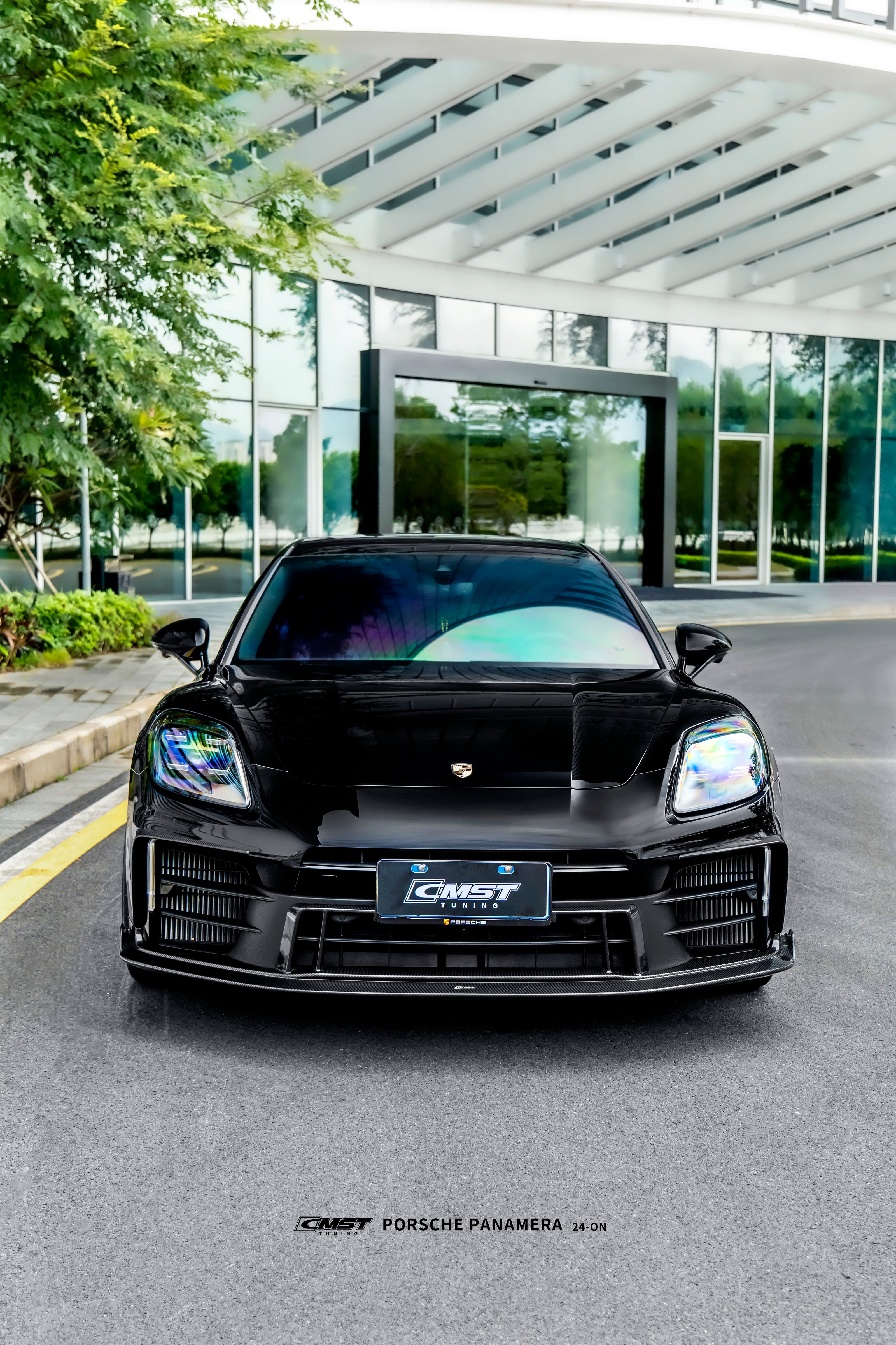 CMST Porsche Panamera 976 Base 4 4S E-Hybrid Dry Carbon Full Bodykit
