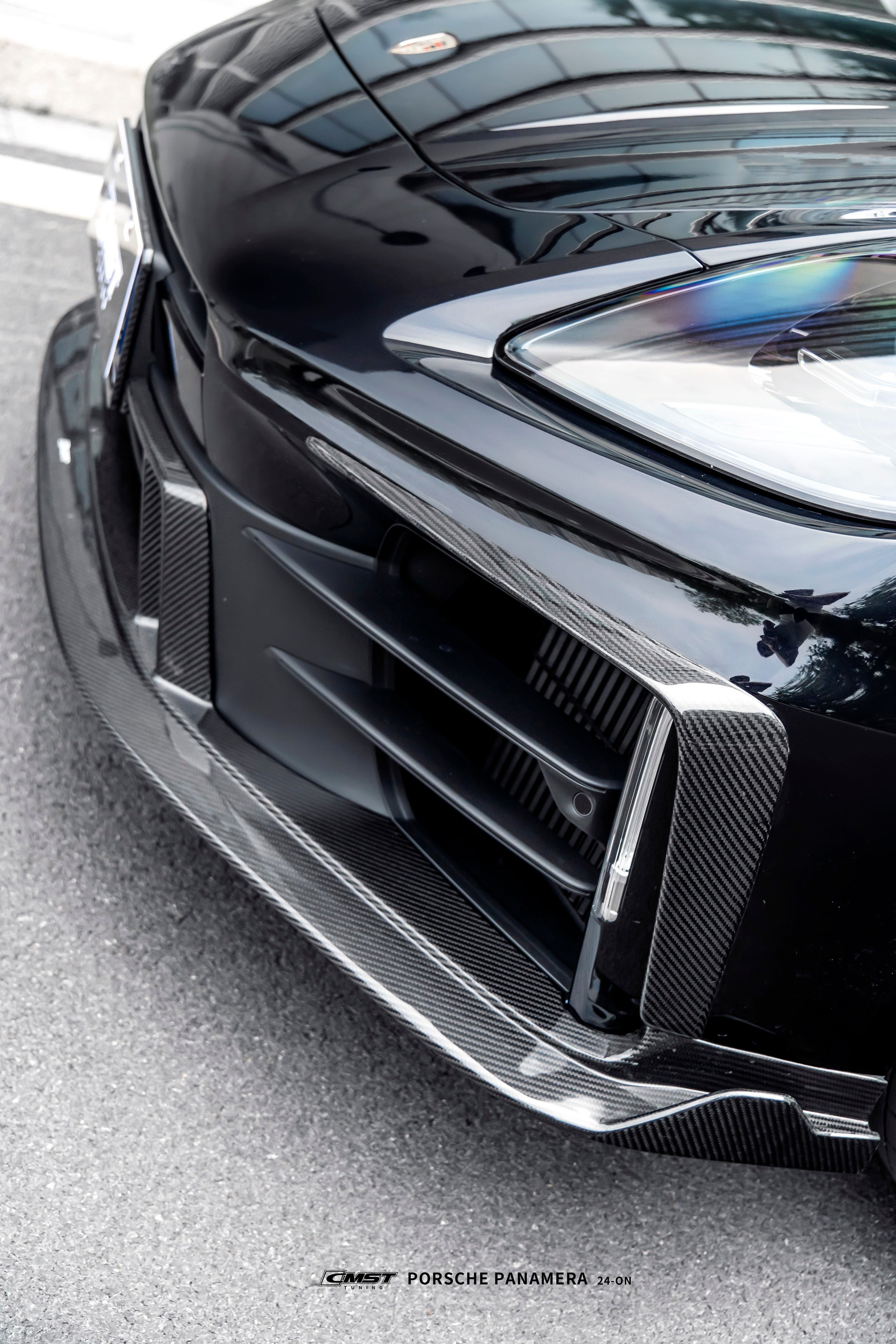 CMST Porsche Panamera 976 Base 4 4S E-Hybrid Dry Carbon Full Bodykit