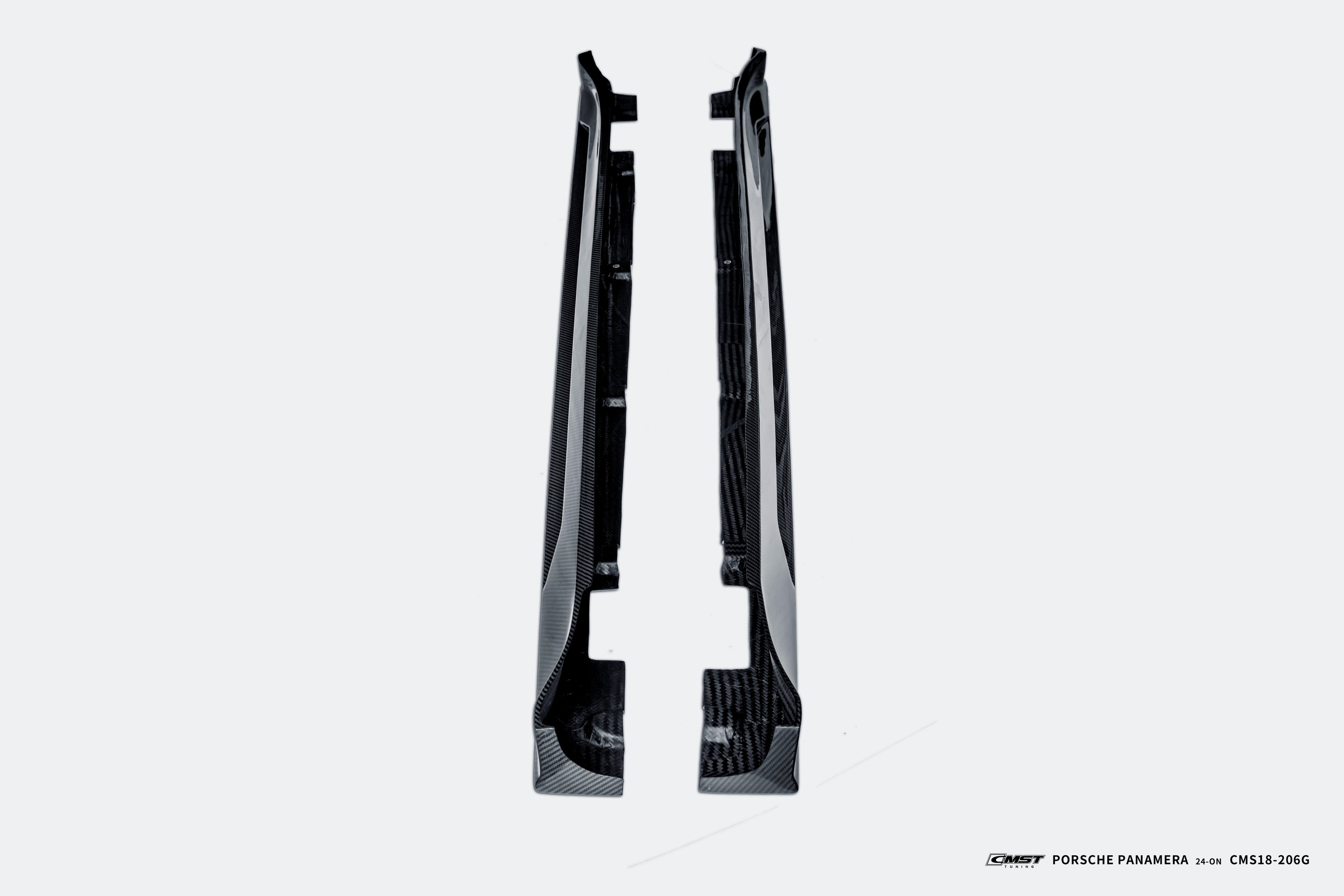 CMST Porsche Panamera 976 Base 4 4S E-Hybrid Dry Carbon Full Bodykit