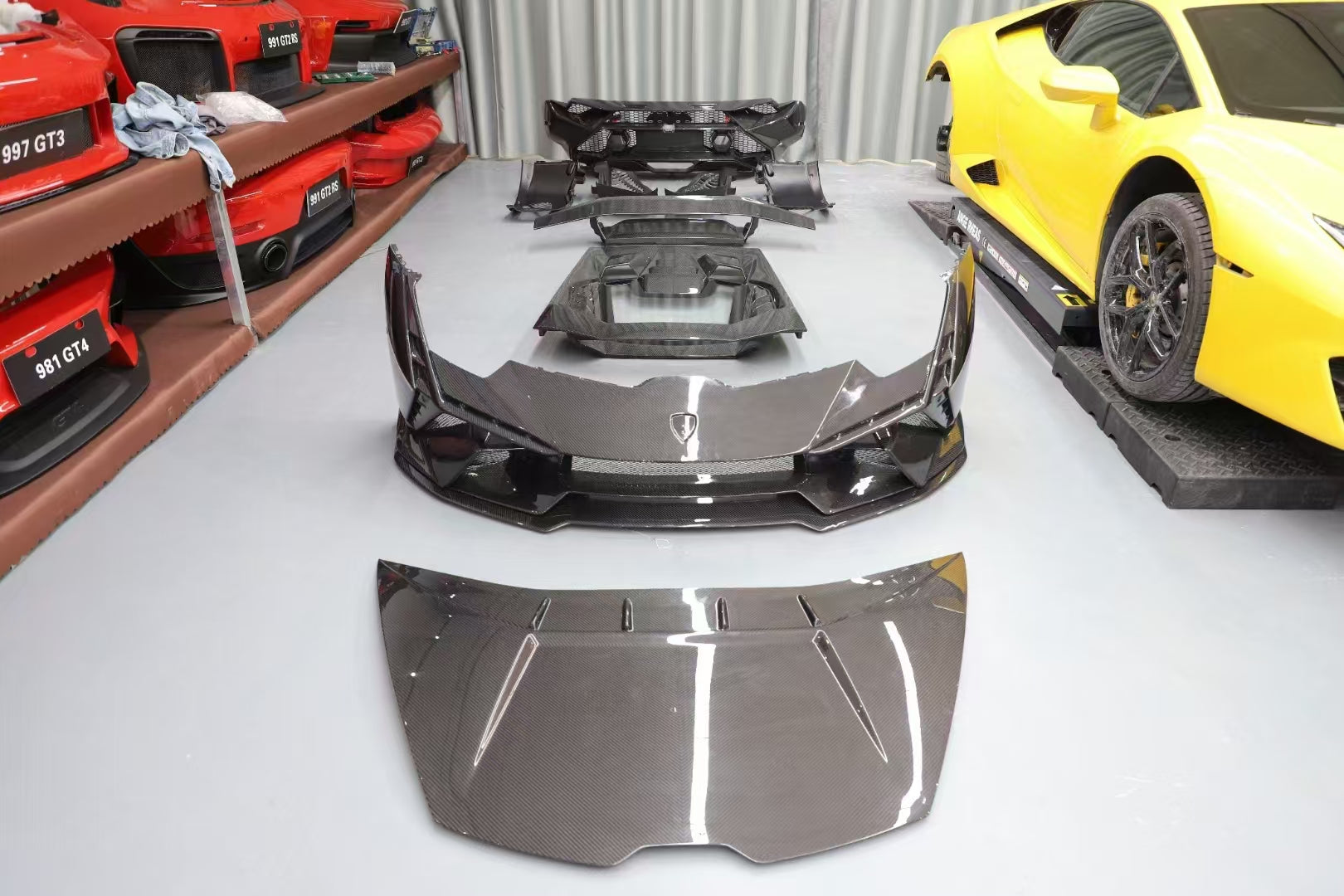 Lamborghini Huracan LP580 / LP610 / EVO → Dry-Carbon Fibre Tecnica Conversion Body Kit