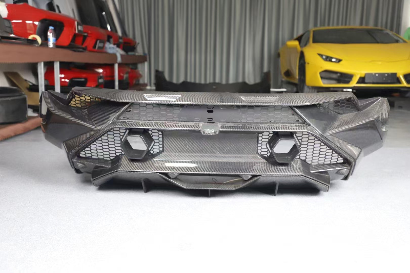 Lamborghini Huracan LP580 / LP610 / EVO → Dry-Carbon Fibre Tecnica Conversion Body Kit