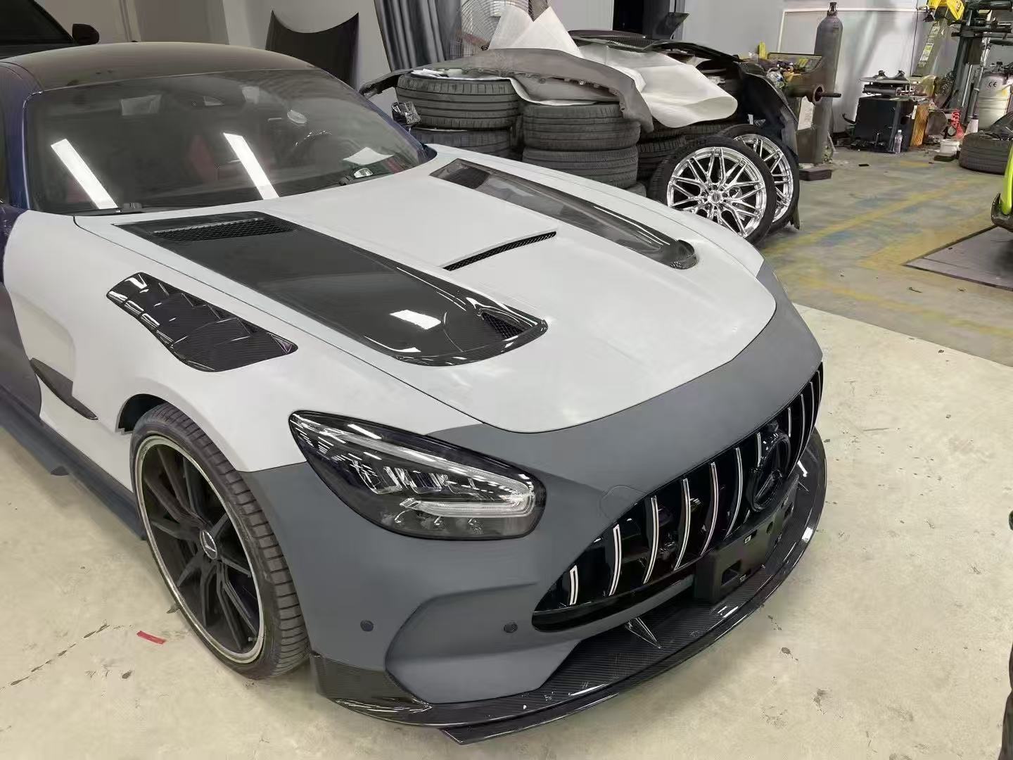Kid Louis Mercedes Benz C190 AMG GT GTS GTC GTR Dry-Carbon Fiber Hood / Bonnet Black Series Style 2015 - 2021