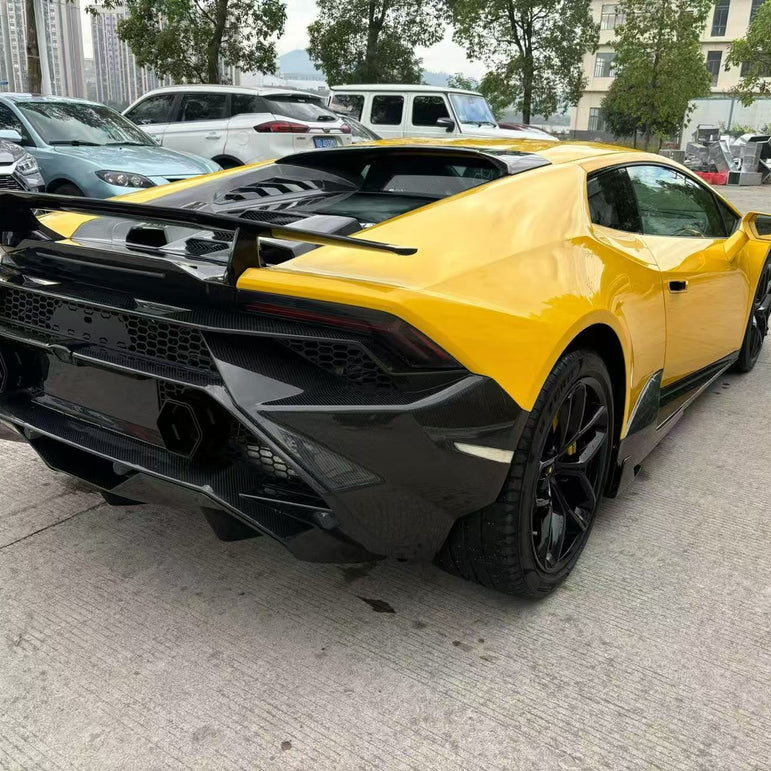 Lamborghini Huracan LP580 / LP610 / EVO → Dry-Carbon Fibre Tecnica Conversion Body Kit