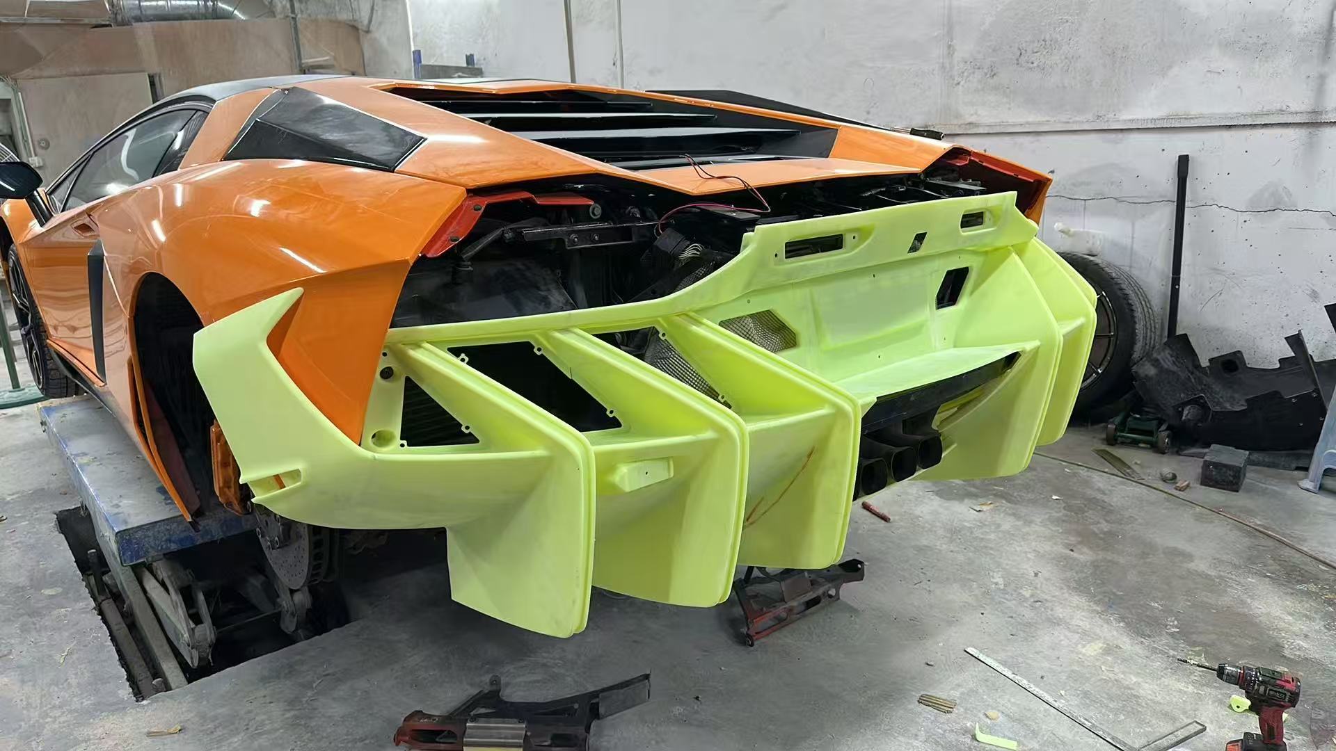 Lamborghini Aventador to Centenario Carbon Fibre Body Kit Conversion