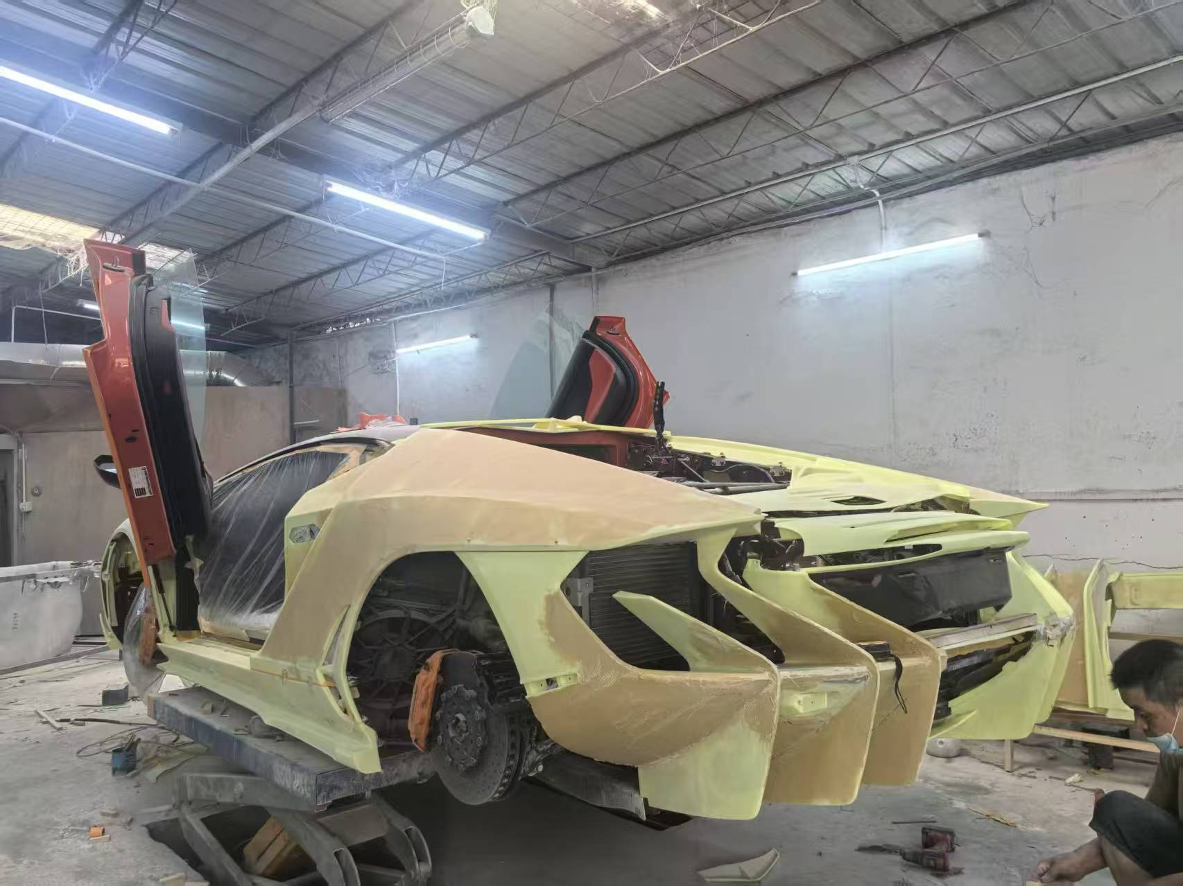 Lamborghini Aventador to Centenario Carbon Fibre Body Kit Conversion