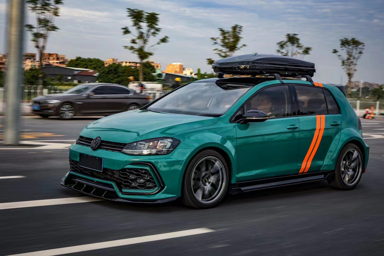 RBT Volkswagen GTI Golf MK7 MK7.5 Full FRP / Partial Carbon Widebody Kit