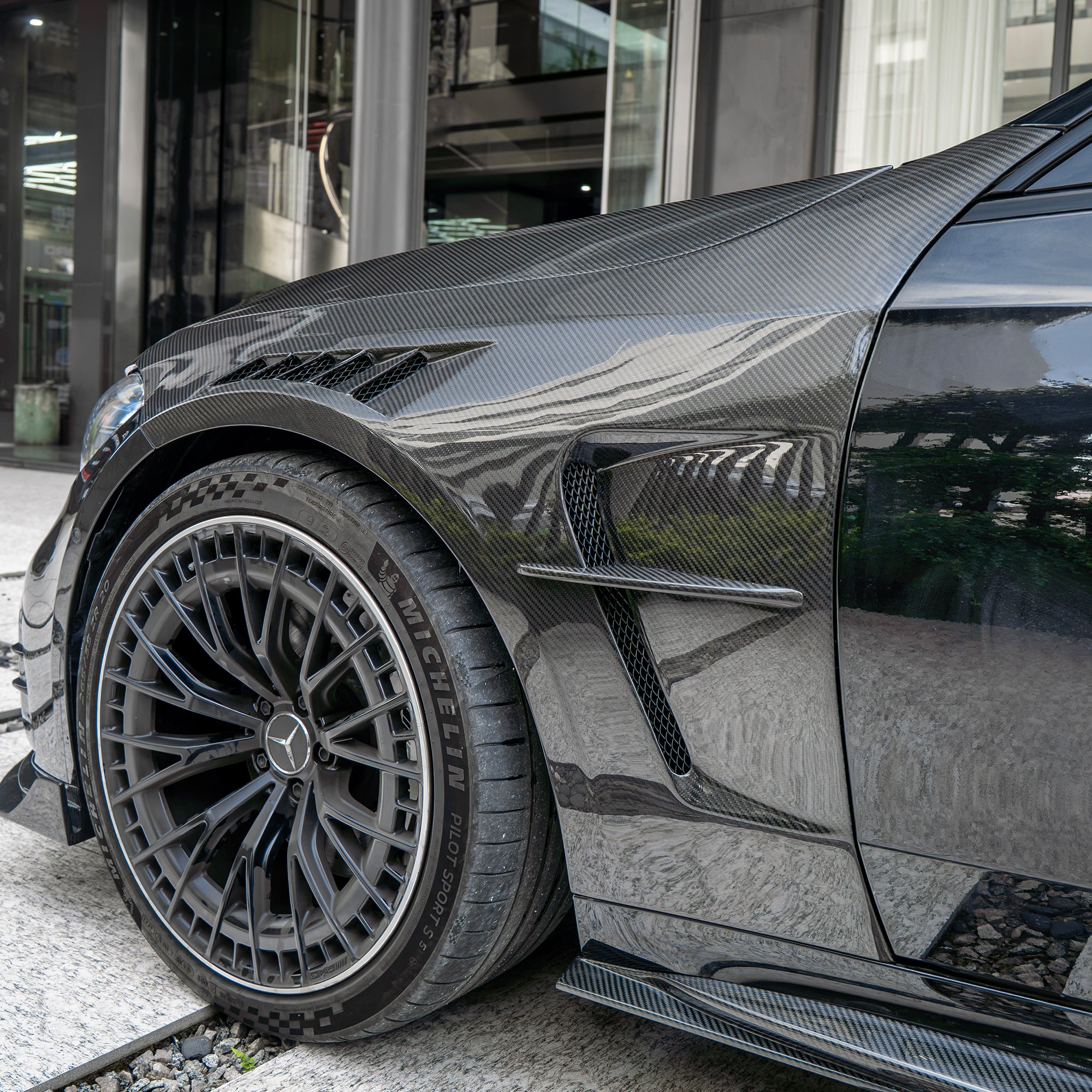 CMST Mercedes-AMG CLE 53 C236 2024-2026 Prepreg Carbon Fibre Fenders / Wings