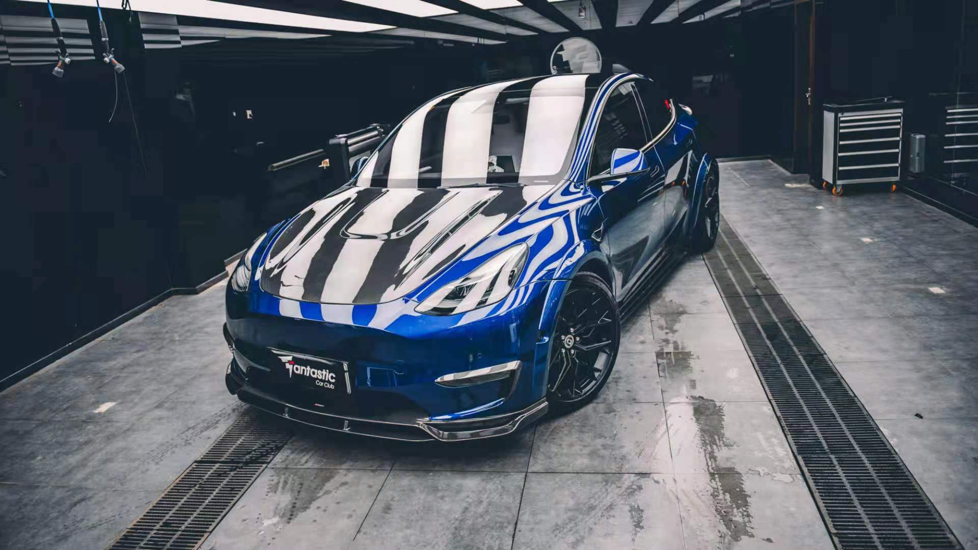 CMST Tuning Carbon Fiber Hood Bonnet Ver.1 for Tesla Model Y - Robot Bodykits
