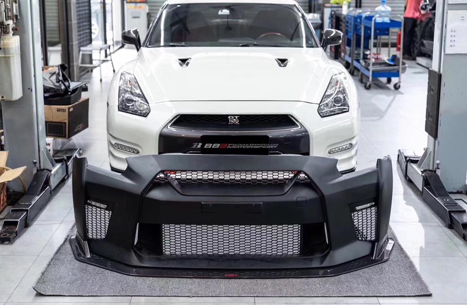 CMST Carbon Fiber Stage 1 Front Bumper & Lip for Nissan GTR GT-R R35 2008-2016 Facelift Conversion - Robot Bodykits