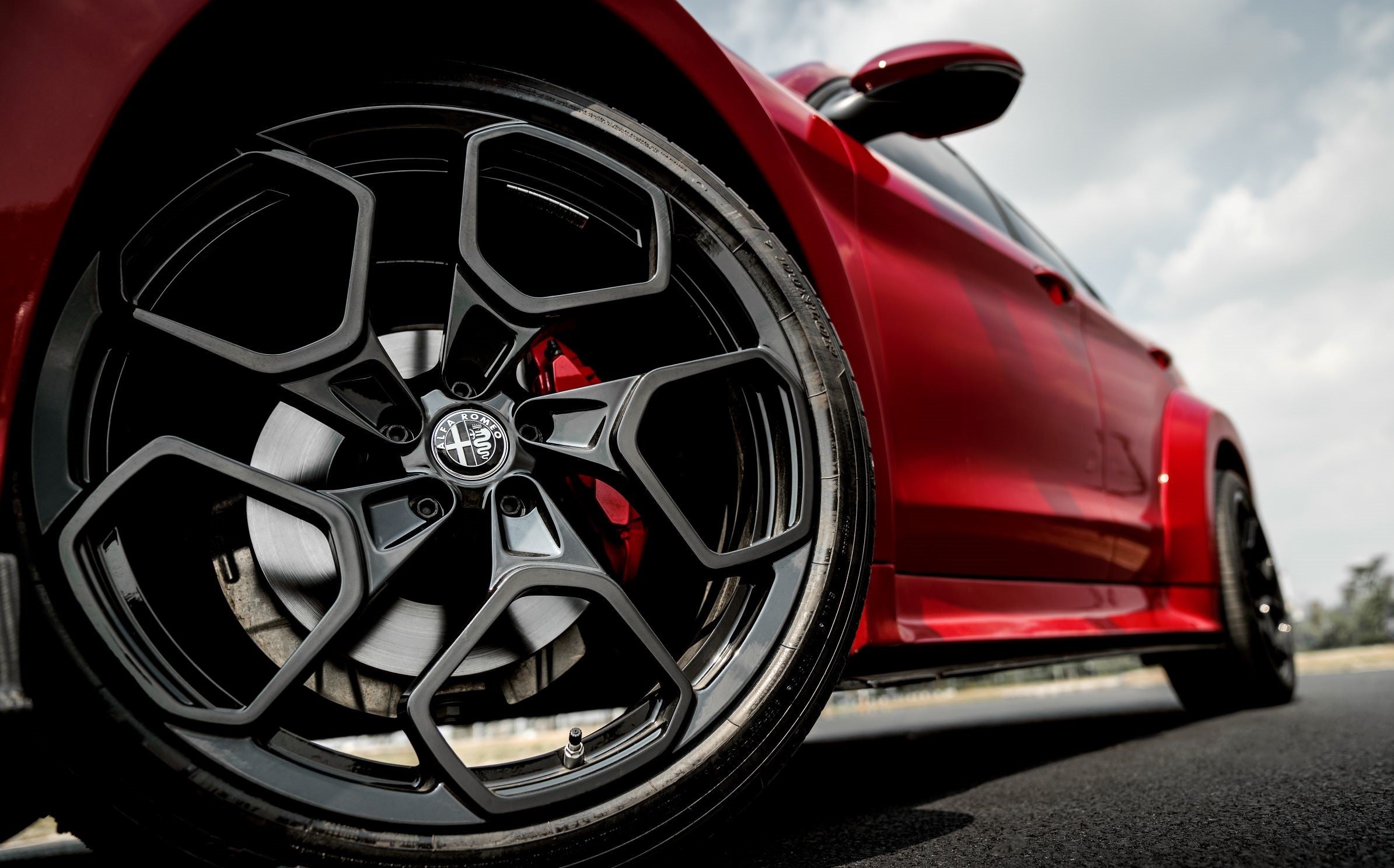 SD Carbon Partial Carbon Fiber Widebody Kit For Alfa Romeo Stelvio 2.0T