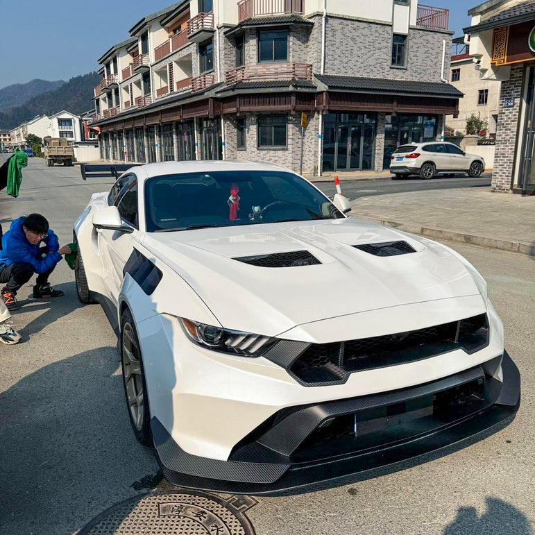 Robot Ford Mustang V5 GTR Widebody Kit for S550.1 & S550.2