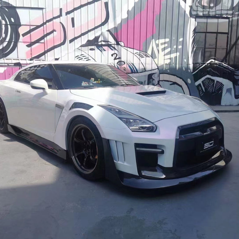 Robot Craftsman Nissan GTR Body Kit (R35) Fibre Glass Reinforced Plastic Complete Body Kit (FRP)