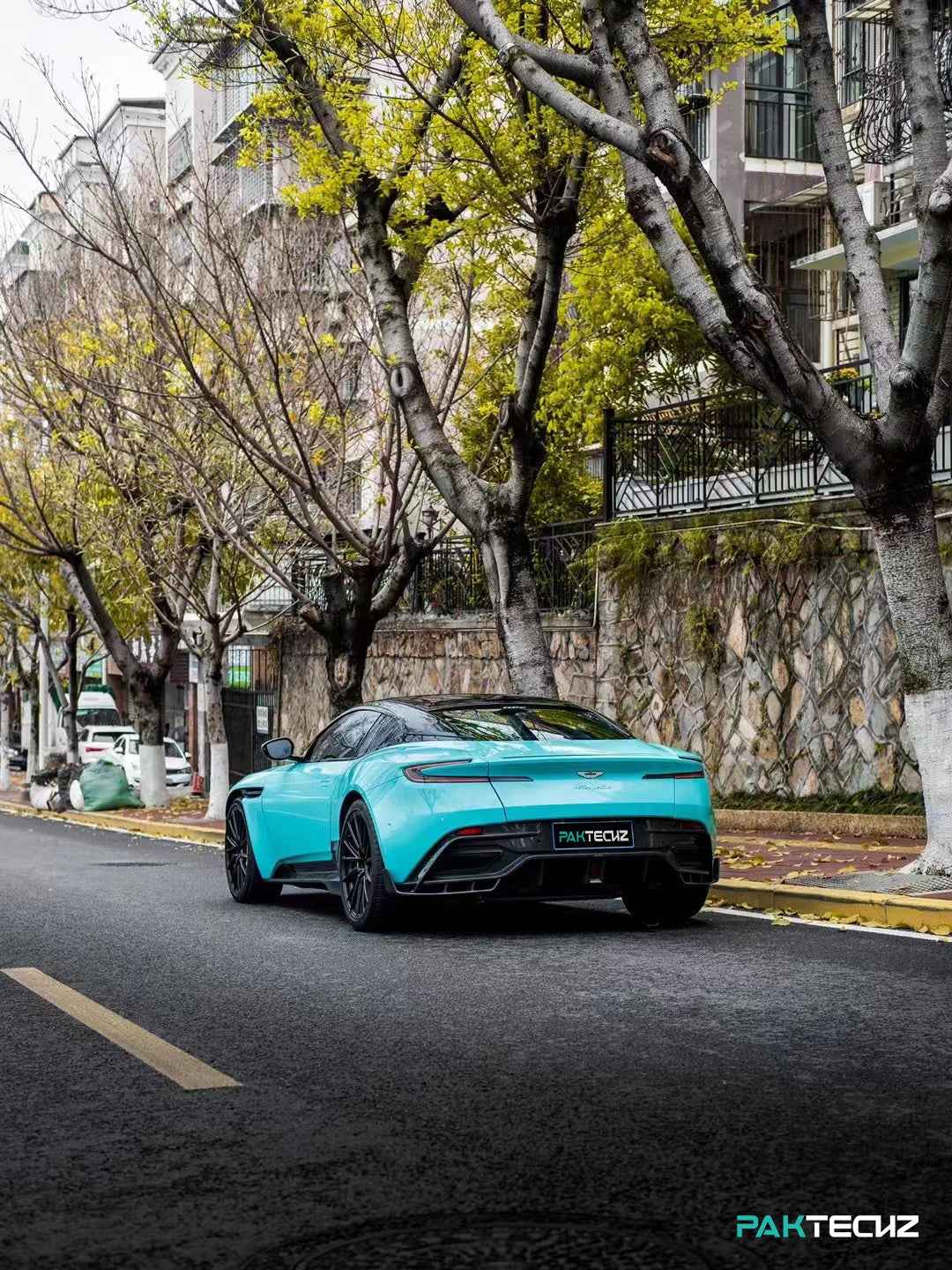 Aston Martin DB11 Paktechz Full Dry Carbon Aerodynamics kit Aftermarket Carbon Fiber Part / Bodykit - Robot Bodykits