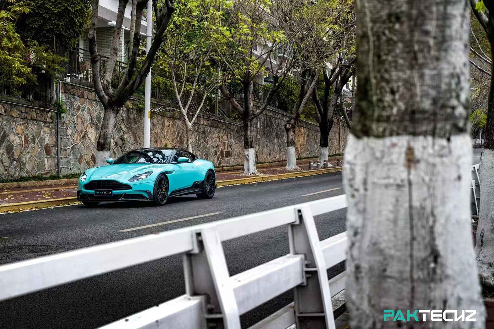 Aston Martin DB11 Paktechz Full Dry Carbon Aerodynamics kit Aftermarket Carbon Fiber Part / Bodykit - Robot Bodykits