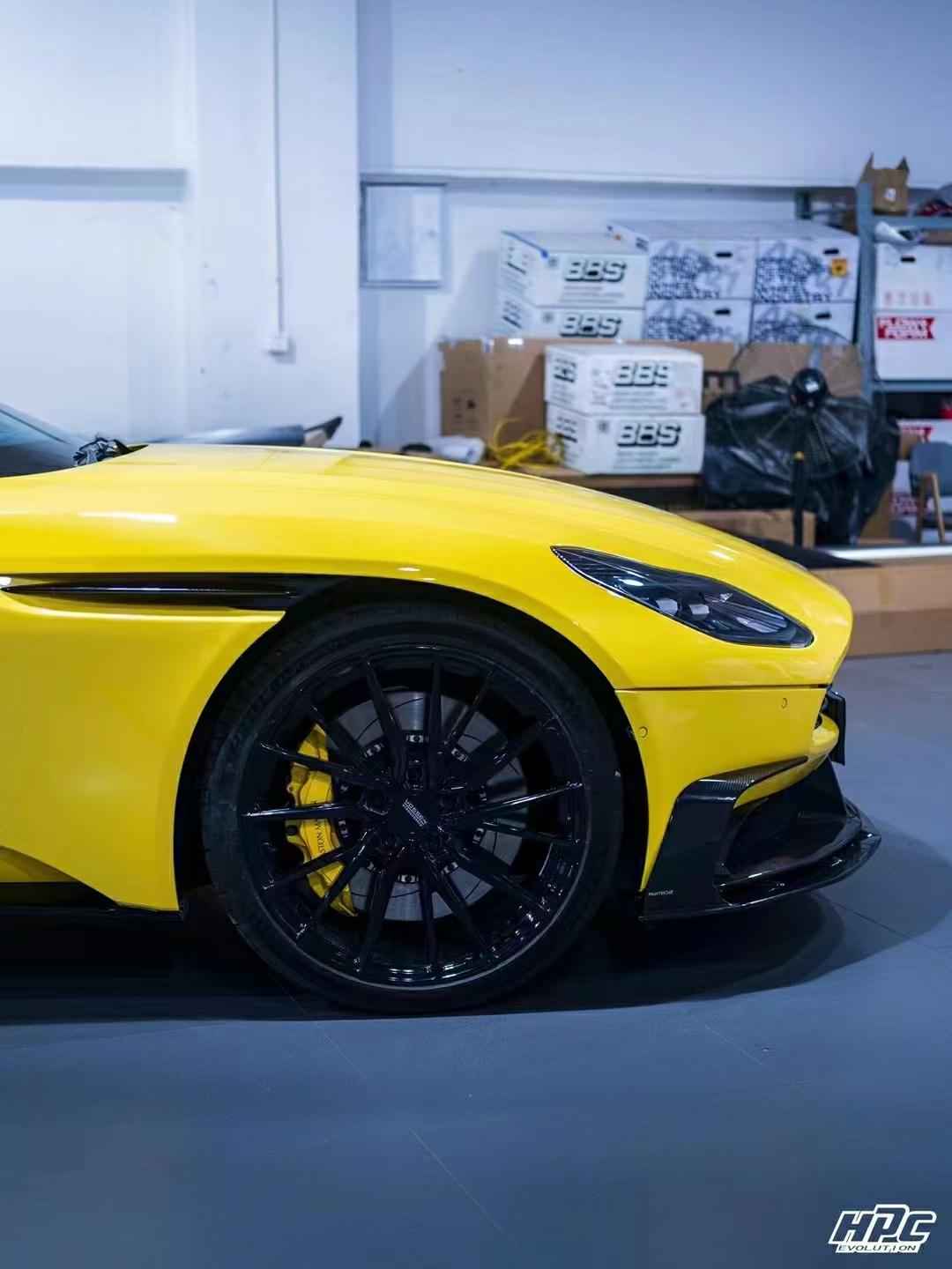 Aston Martin DB11 Paktechz Full Dry Carbon Aerodynamics kit Aftermarket Carbon Fiber Part / Bodykit - Robot Bodykits