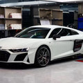 Audi R8 Gen 2 2016–2018 Pre - Facelift Upgrade to 2019–2024 Facelift Conversion Kit Aftermarket Carbon Fiber Part / Bodykit - Robot Bodykits