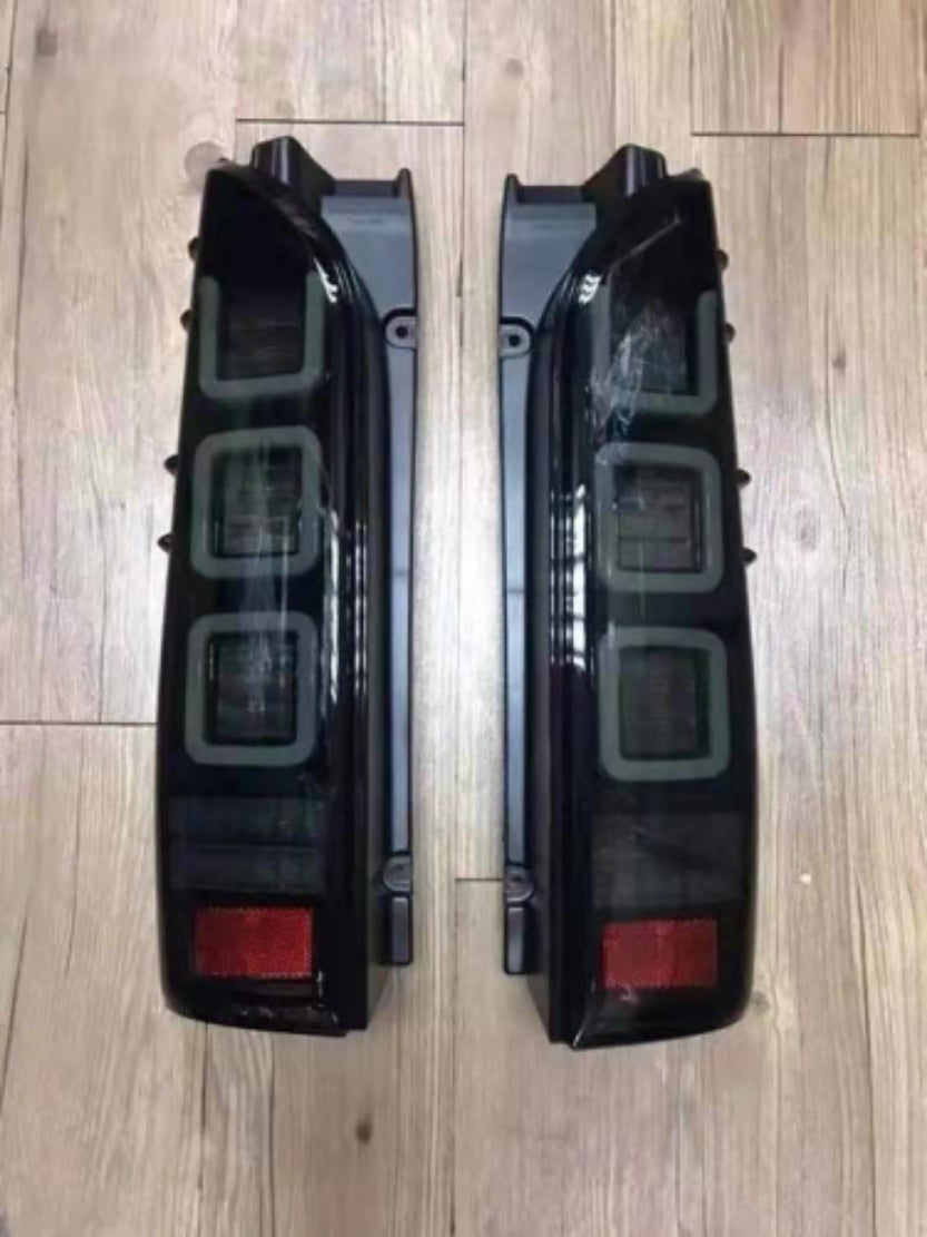 Full LED Tail Lights Assembly For Toyota Hiace 2005-2018