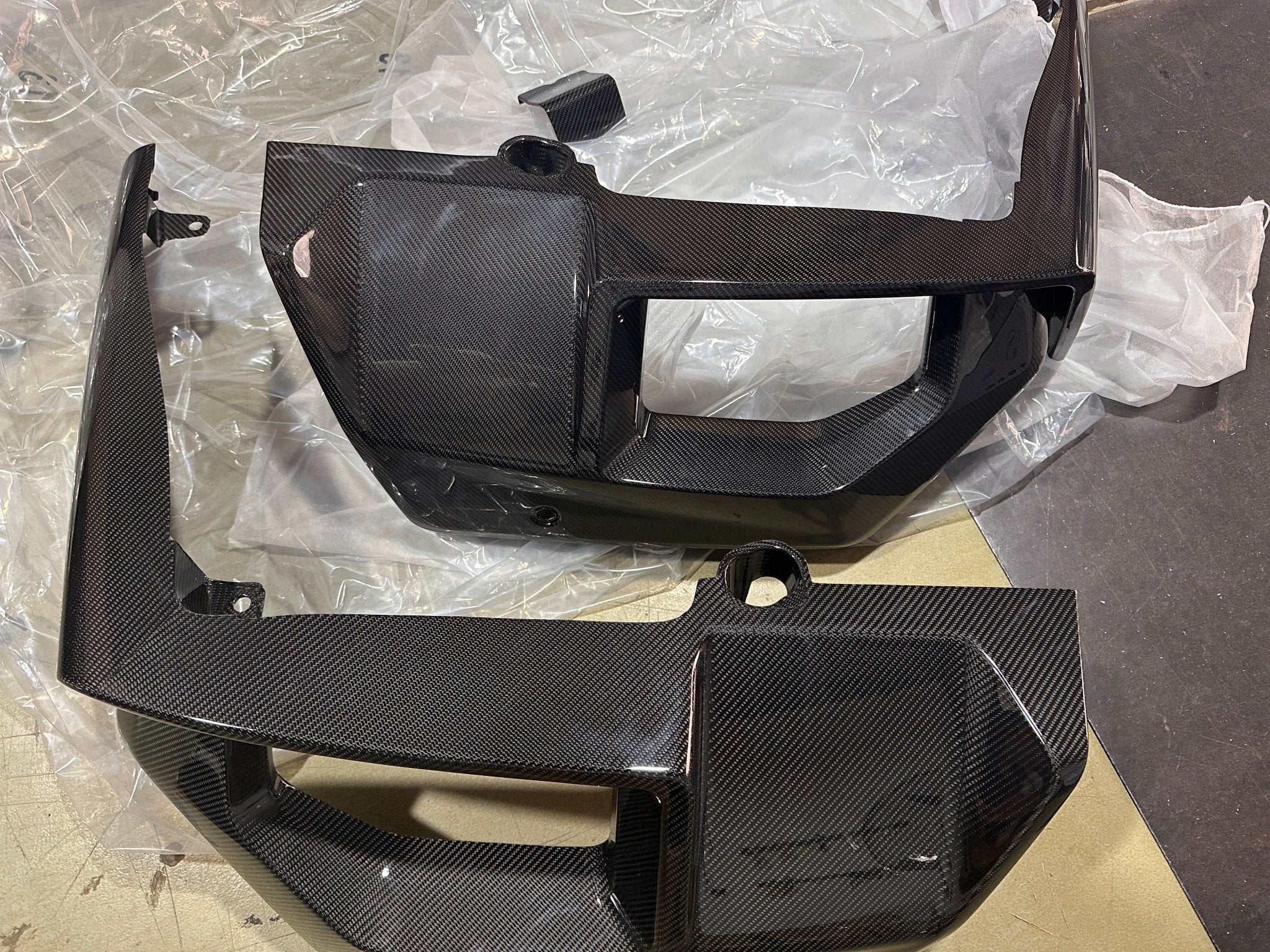 BMW M5 Dry Carbon Kit for 2025+ M5 G90/G99 2025+ Modification FULL KIT Aftermarket Carbon Fiber Part / Bodykit - Robot Bodykits