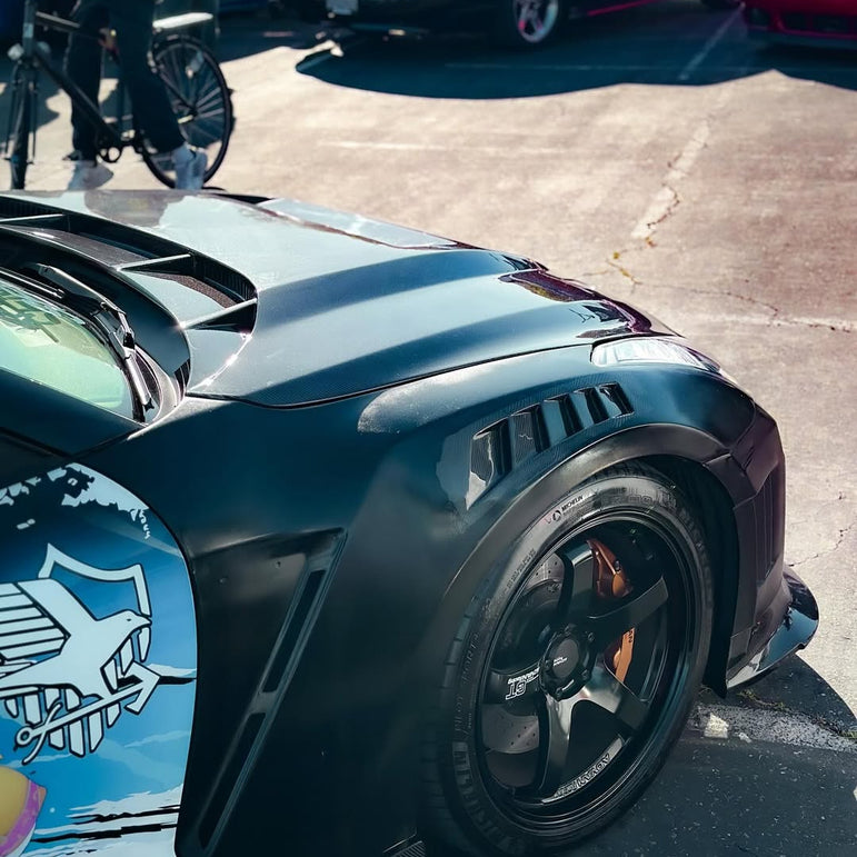 Robot Craftsman Nissan GTR Body Kit (R35) Fibre Glass Reinforced Plastic Complete Body Kit (FRP)