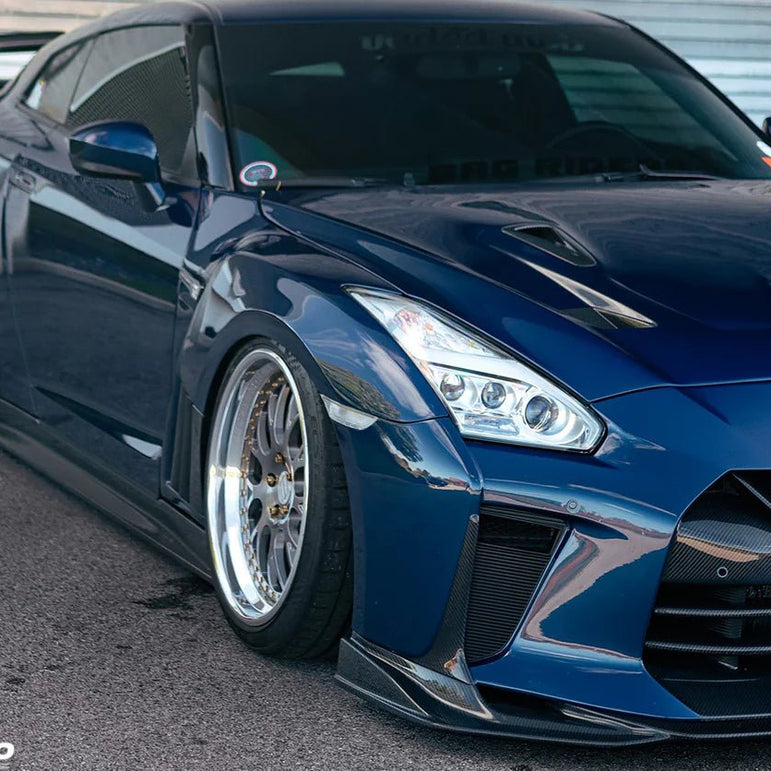 Carbonado TS Style Front Bumper & Front Lip for Nissan GTR GT - R R35 2017 - 2022 EBA Carbon Fiber / FRP Aftermarket Carbon Fiber Part / Bodykit - Robot Bodykits