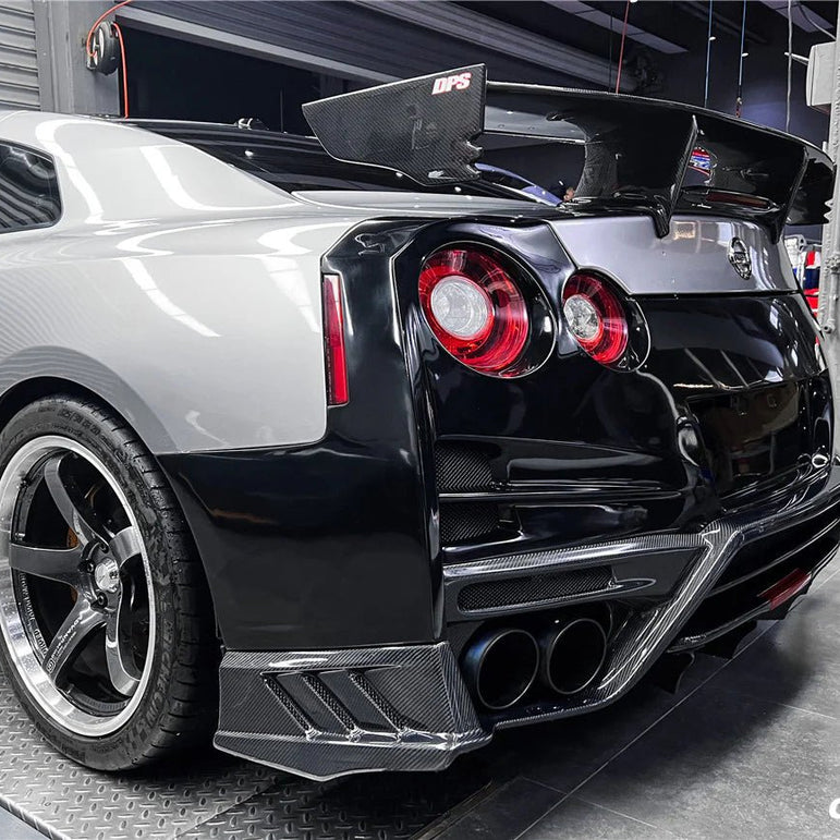 Carbonado TS Style Rear Bumper, Diffuser & Undertray for Nissan GTR GT - R R35 2008 - 2022 CBA & DBA & EBA Carbon Fiber / FRP Aftermarket Carbon Fiber Part / Bodykit - Robot Bodykits
