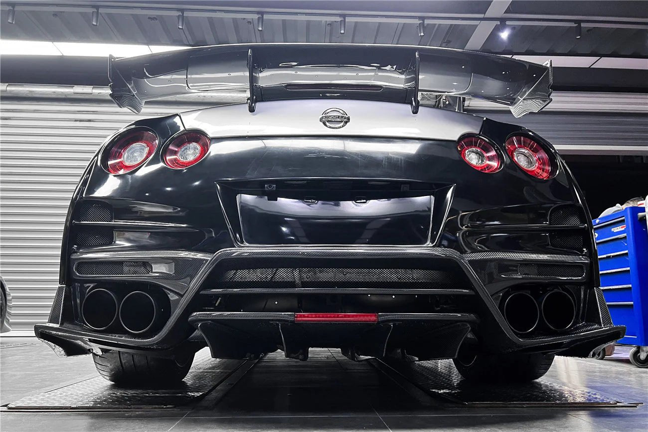 Carbonado TS Style Rear Bumper, Diffuser & Undertray for Nissan GTR GT - R R35 2008 - 2022 CBA & DBA & EBA Carbon Fiber / FRP Aftermarket Carbon Fiber Part / Bodykit - Robot Bodykits