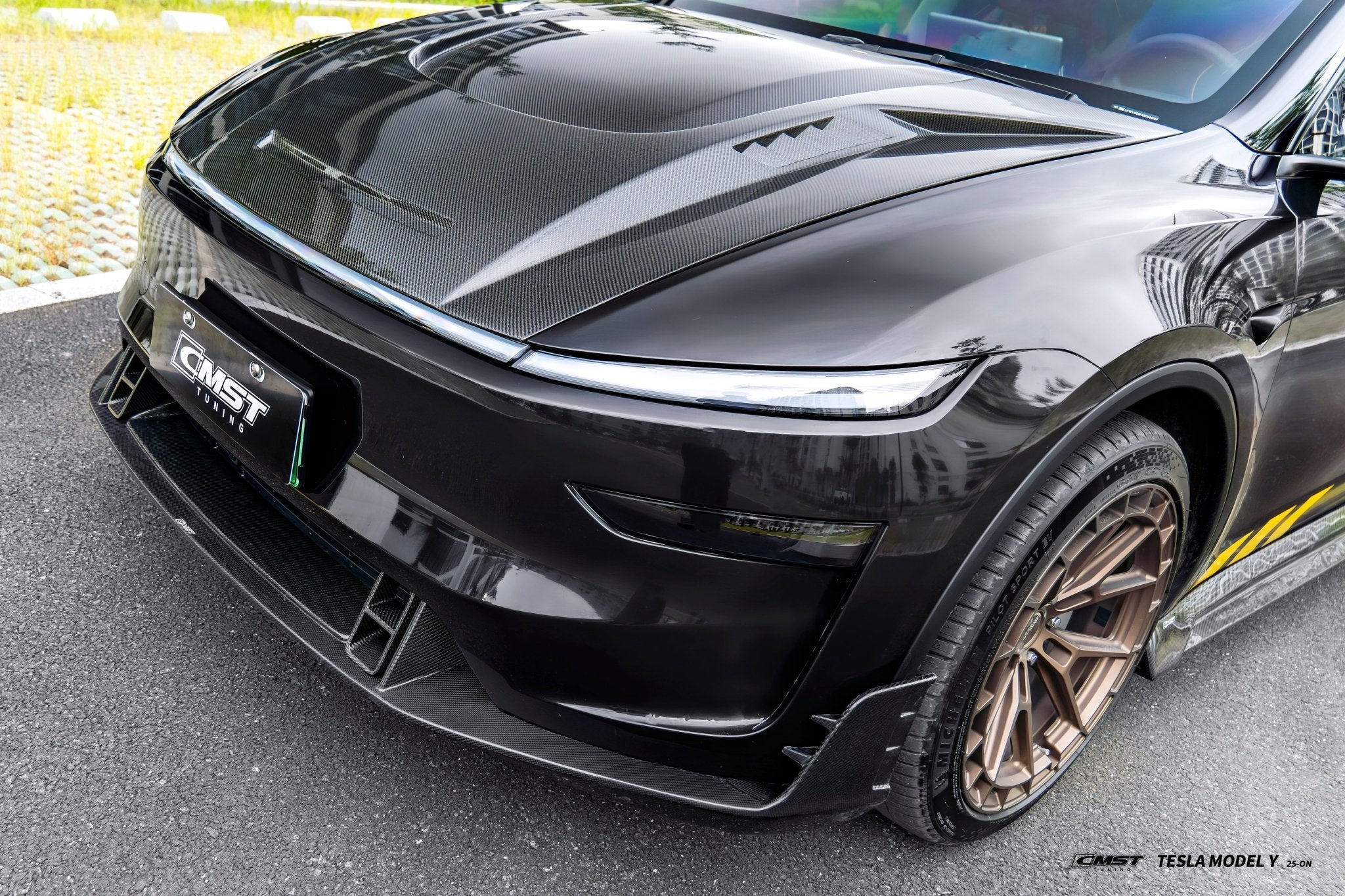 CMST 2025+ Tesla Model Y Carbon Fibre Bonnet / Hood Options Aftermarket Carbon Fiber Part / Bodykit - Robot Bodykits