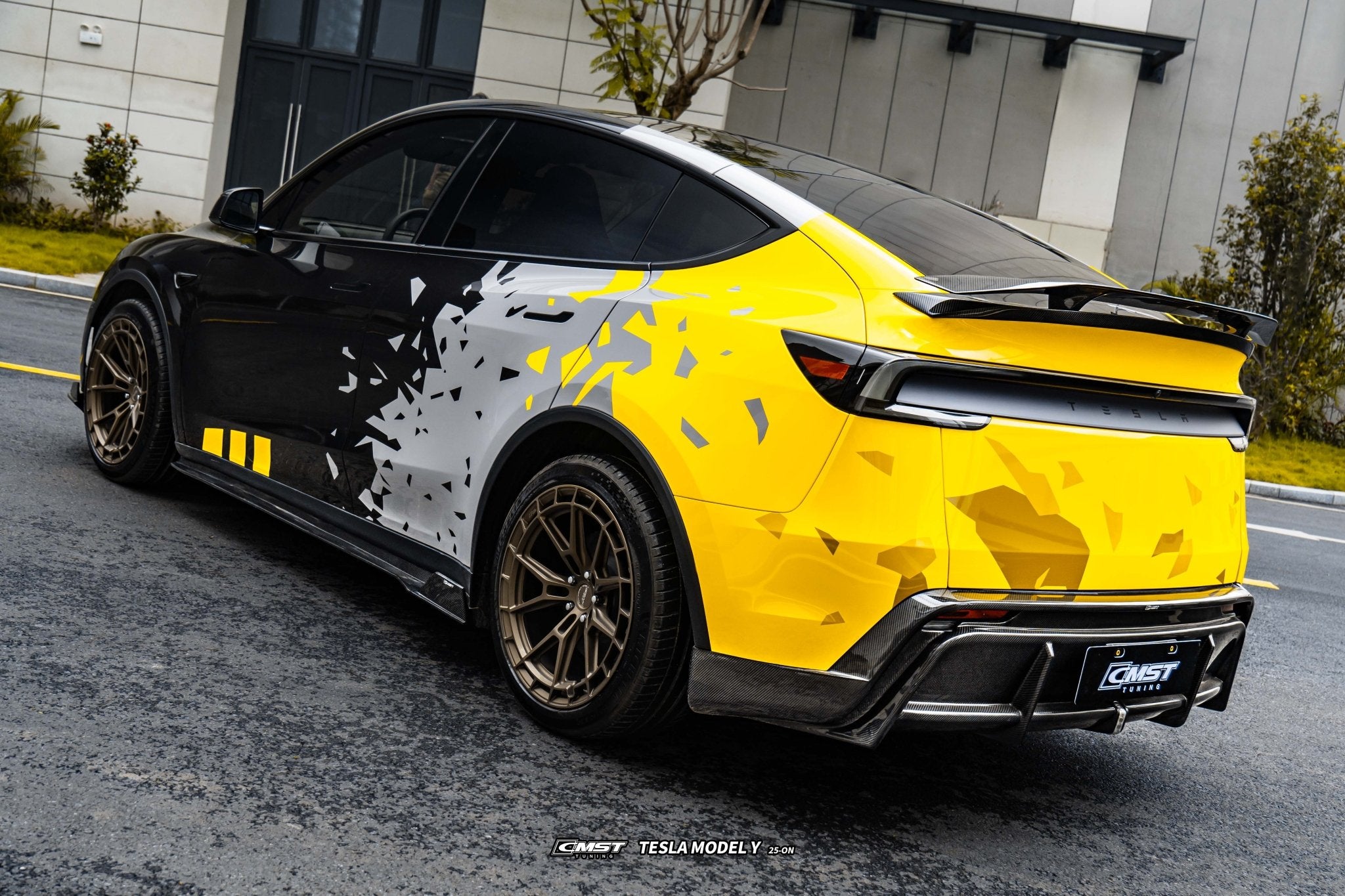CMST 2025+ Tesla Model Y Lowline Kit Carbon Fibre Bodykit V.1 Aftermarket Carbon Fiber Part / Bodykit - Robot Bodykits