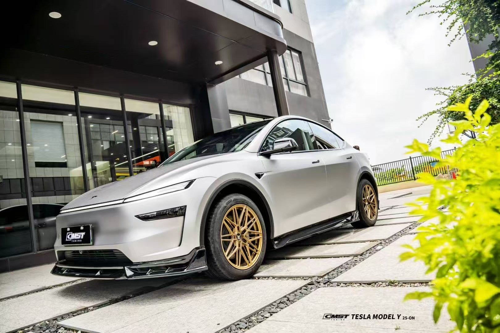 CMST 2025+ Tesla Model Y Lowline Kit Gloss Black Bodykit Aftermarket Carbon Fiber Part / Bodykit - Robot Bodykits