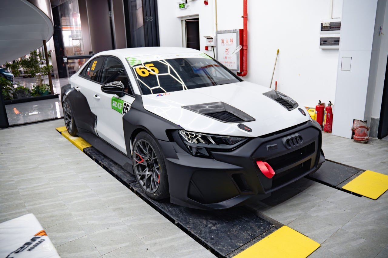 CMST Audi RS3 LMS TCR 8Y FRP or Carbon Fibre Bodykit Aftermarket Carbon Fiber Part / Bodykit - Robot Bodykits