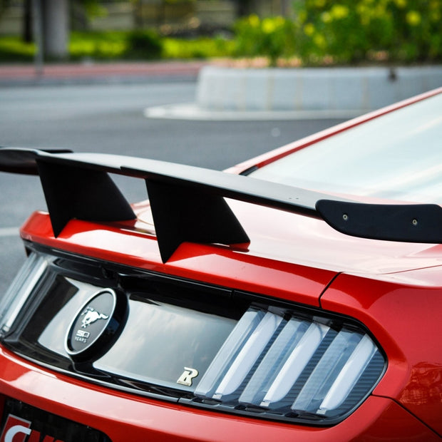 CMST Carbon Fiber Rear Spoiler Ver.1 for Ford Mustang S550 2015 - ON Aftermarket Carbon Fiber Part / Bodykit - Robot Bodykits