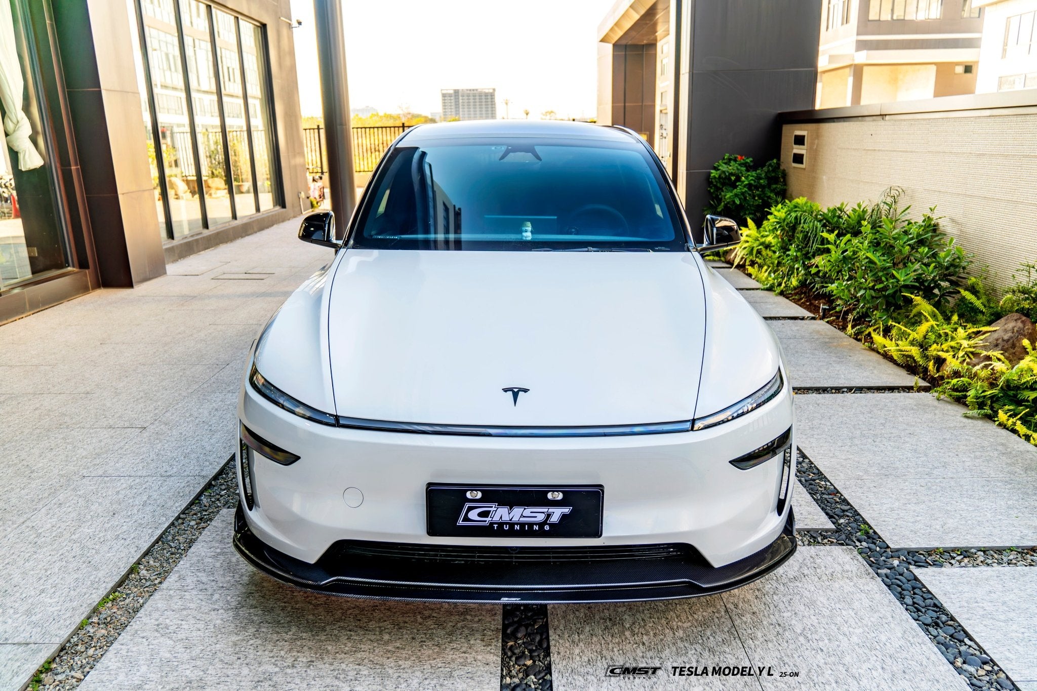 CMST Carbon Tesla Model Y L Full Carbon Fibre Bodykit (2 Versions) Aftermarket Carbon Fiber Part / Bodykit - Robot Bodykits