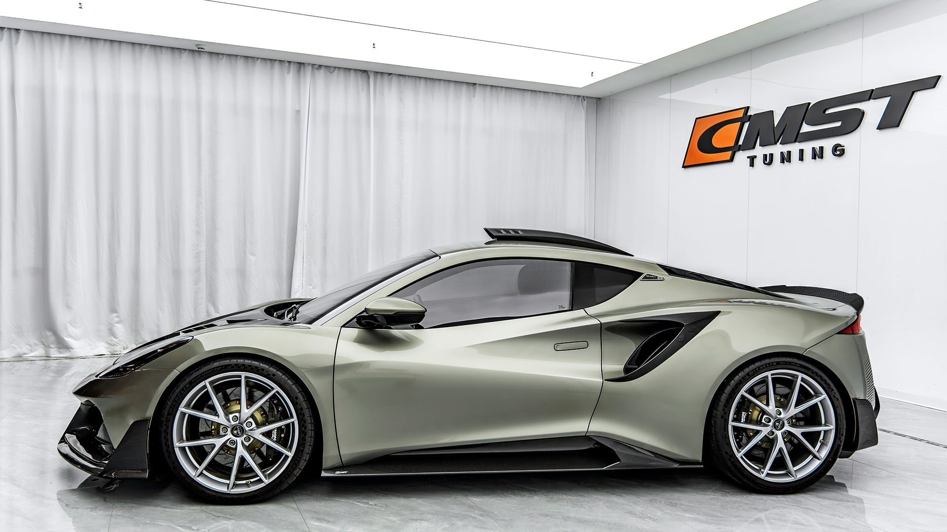 CMST Dry - Carbon (Prepreg) Lotus Emira Full Bodykit (2021 - 2025) Aftermarket Carbon Fiber Part / Bodykit - Robot Bodykits