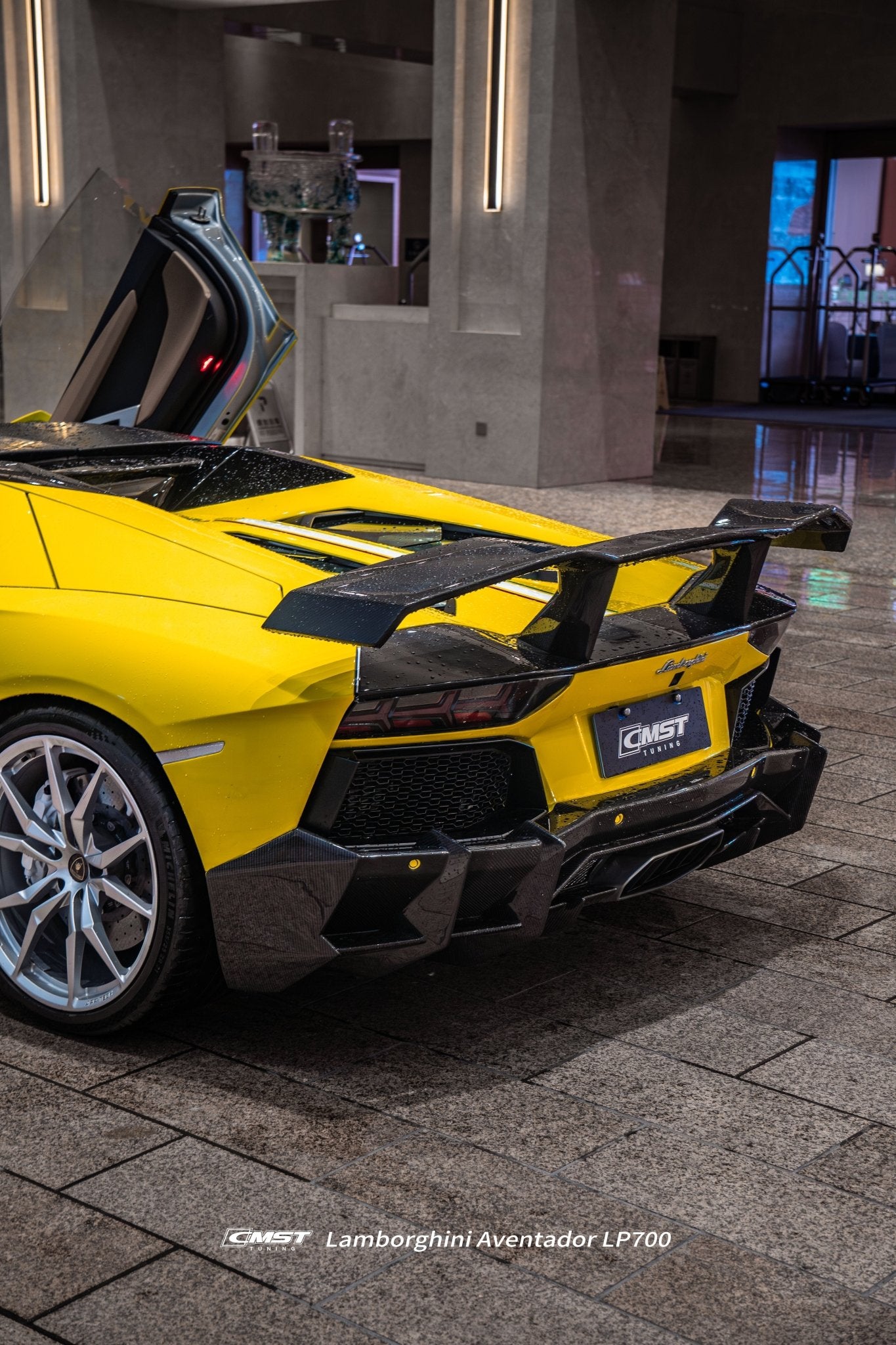 CMST Lamborghini Aventador LP700 Dry Carbon Fibre Rear Diffuser Aftermarket Carbon Fiber Part / Bodykit - Robot Bodykits