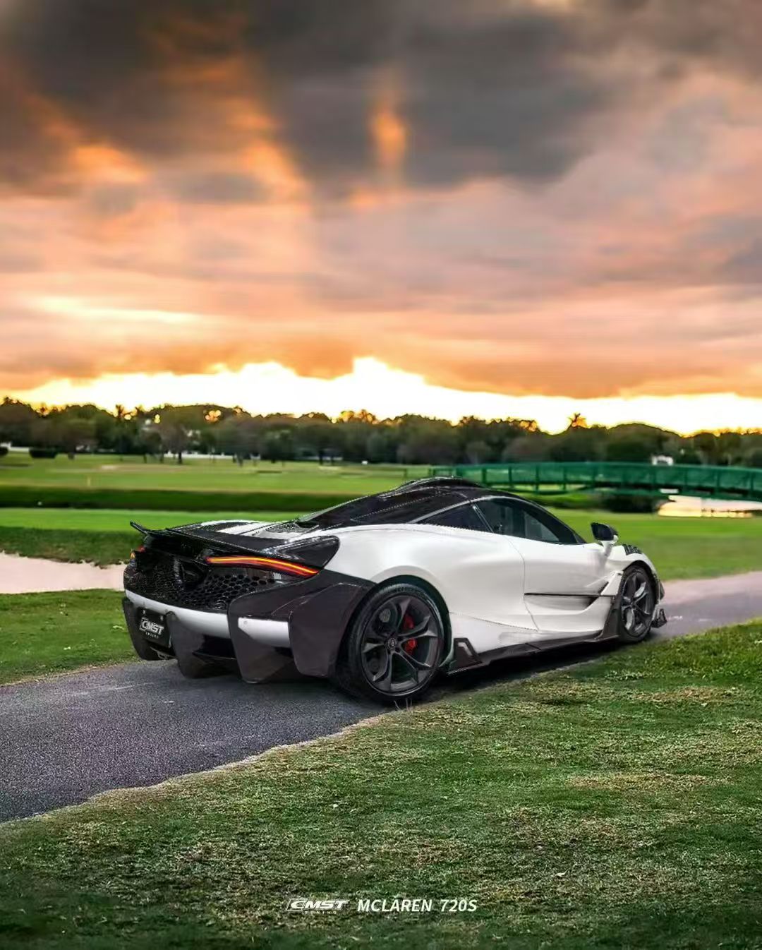 CMST McLaren 720s Full Dry Carbon Kit Aftermarket Carbon Fiber Part / Bodykit - Robot Bodykits