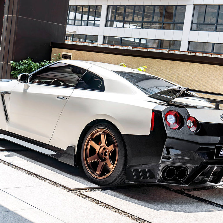 CMST Nissan GTR R35 Carbon Fibre Narrowbody Kit 2008 - 2016 Aftermarket Carbon Fiber Part / Bodykit - Robot Bodykits