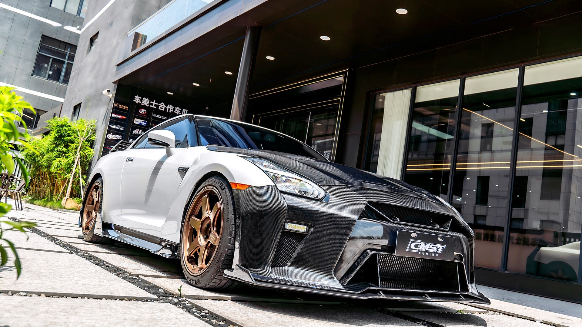 CMST Nissan GTR R35 Carbon Fibre Narrowbody Kit 2008 - 2016 Aftermarket Carbon Fiber Part / Bodykit - Robot Bodykits