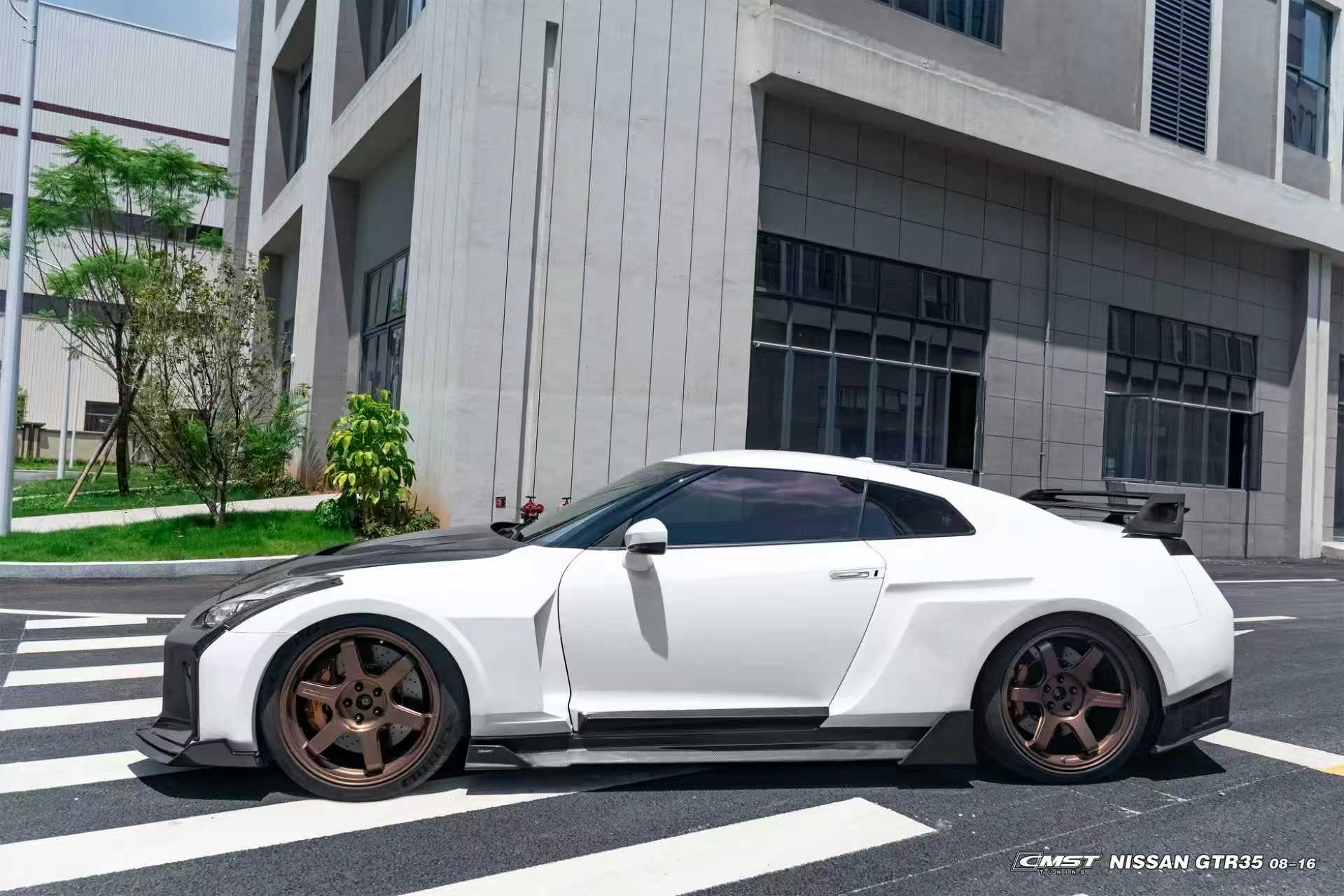 CMST Nissan GTR R35 Carbon Fibre Widebody Kit 2008 - 2016 Aftermarket Carbon Fiber Part / Bodykit - Robot Bodykits