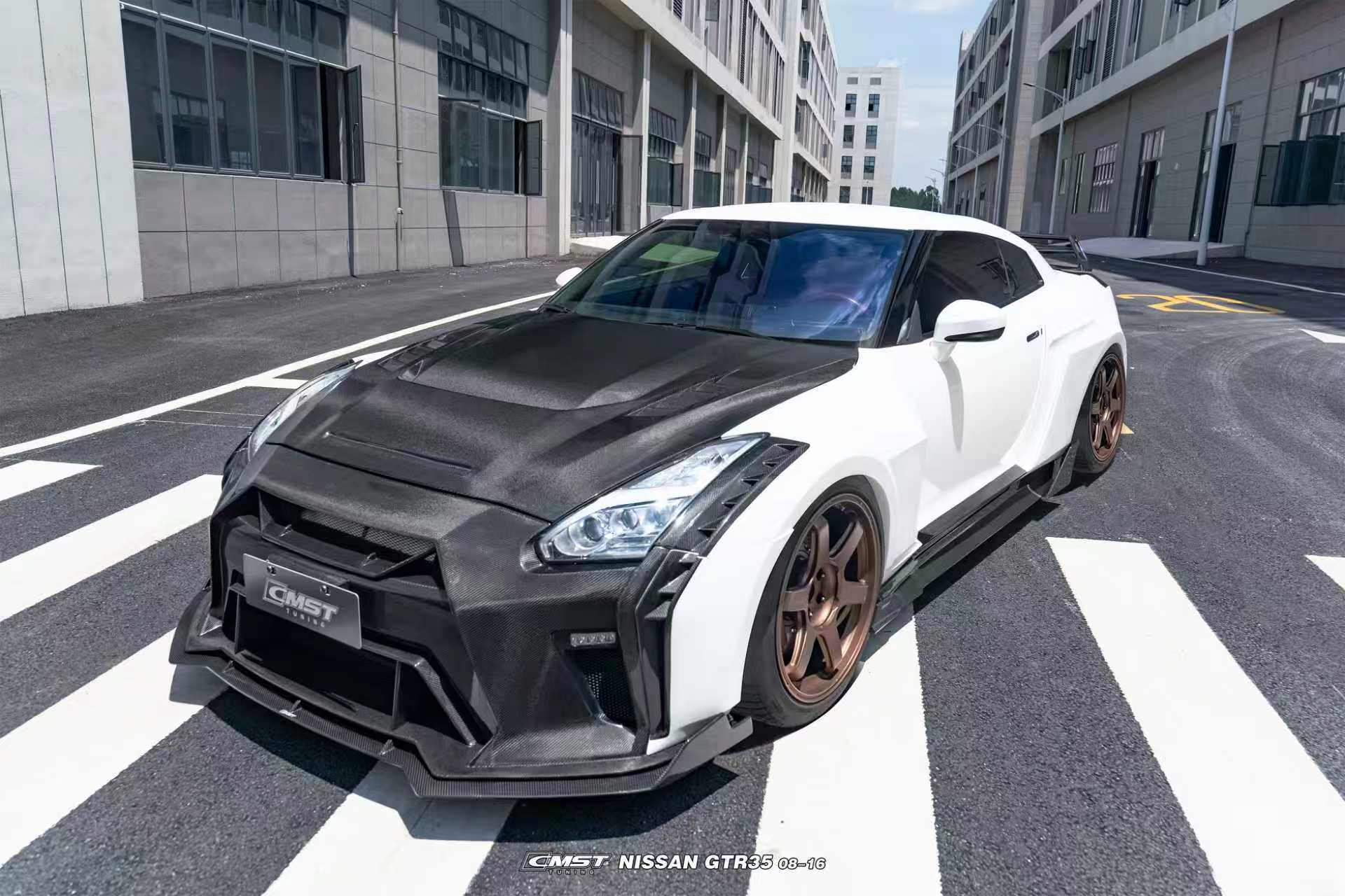 CMST Nissan GTR R35 Carbon Fibre Widebody Kit 2008 - 2016 Aftermarket Carbon Fiber Part / Bodykit - Robot Bodykits