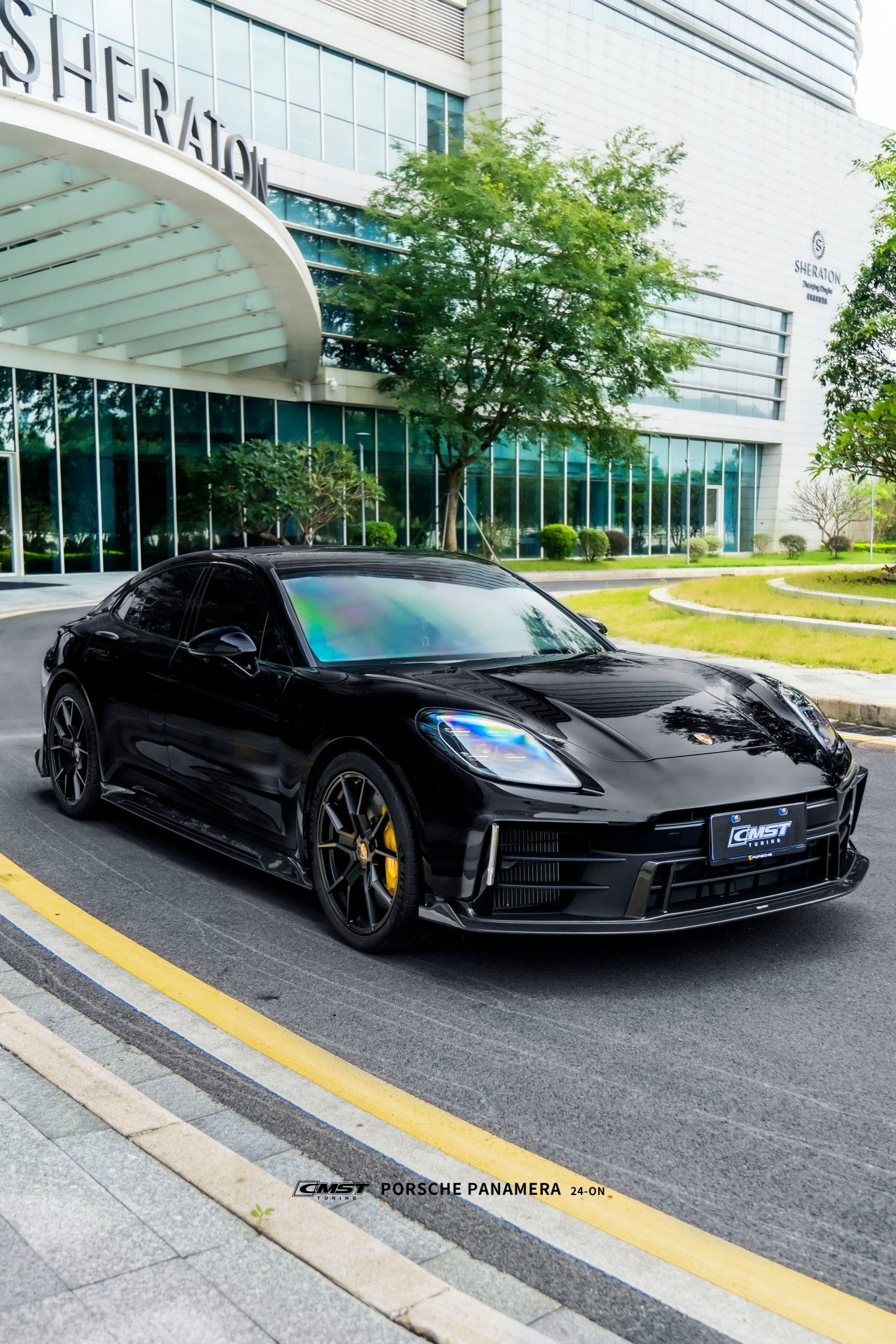 CMST Porsche Panamera 976 Base 4 4S E - Hybrid Dry Carbon Full Bodykit Aftermarket Carbon Fiber Part / Bodykit - Robot Bodykits