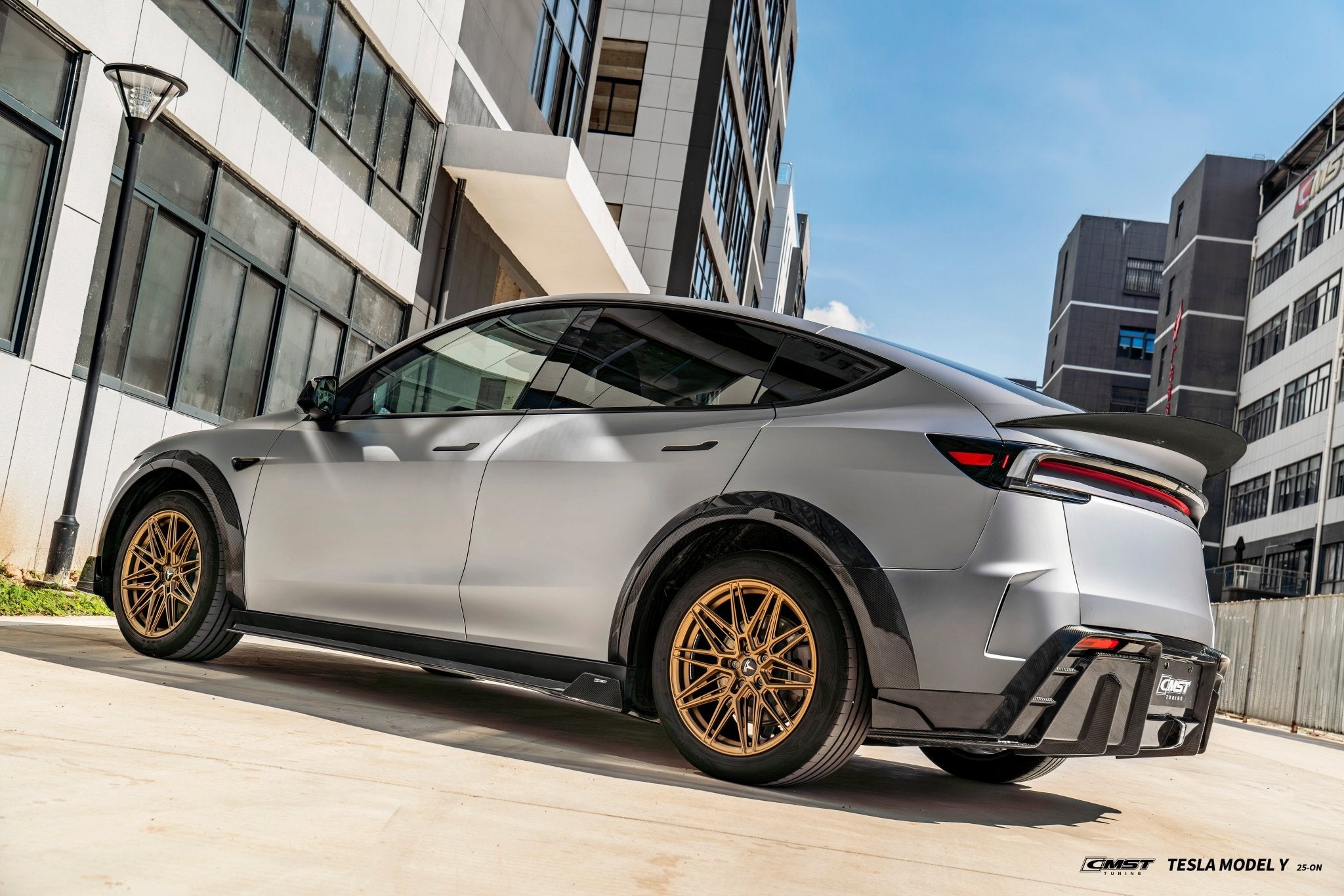 CMST Tesla Model Y Juniper (2024+) Full Carbon Fibre Bodykit + Wide Arch Extensions Aftermarket Carbon Fiber Part / Bodykit - Robot Bodykits