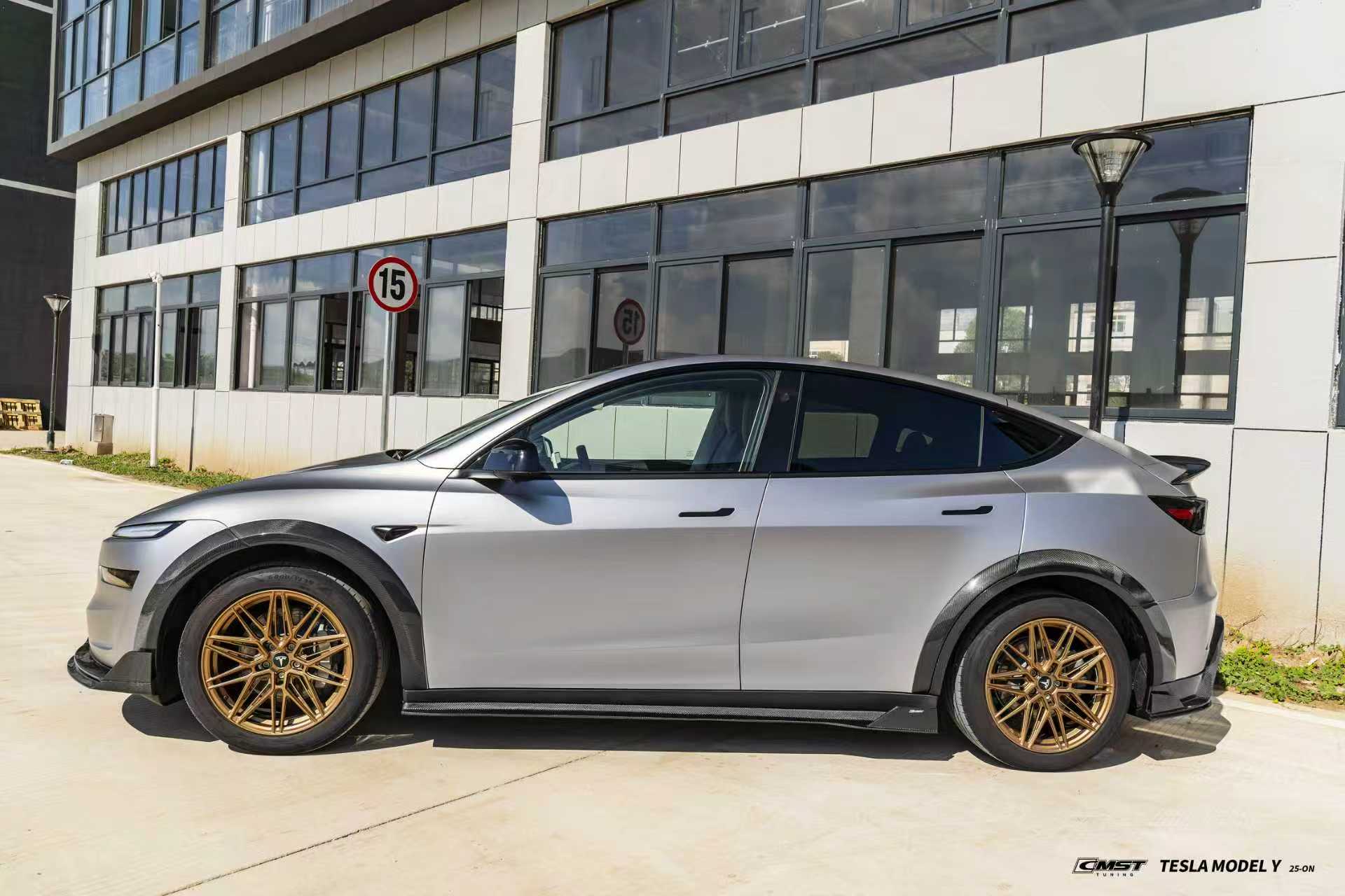 CMST Tesla Model Y Juniper (2024+) Full Carbon Fibre Bodykit + Wide Arch Extensions Aftermarket Carbon Fiber Part / Bodykit - Robot Bodykits