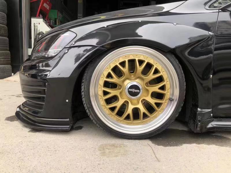 CMST Tuning Widebody Wheel Arches & Side Skirts for Volkswagen GTI Golf R MK7 MK7.5 Aftermarket Carbon Fiber Part / Bodykit - Robot Bodykits