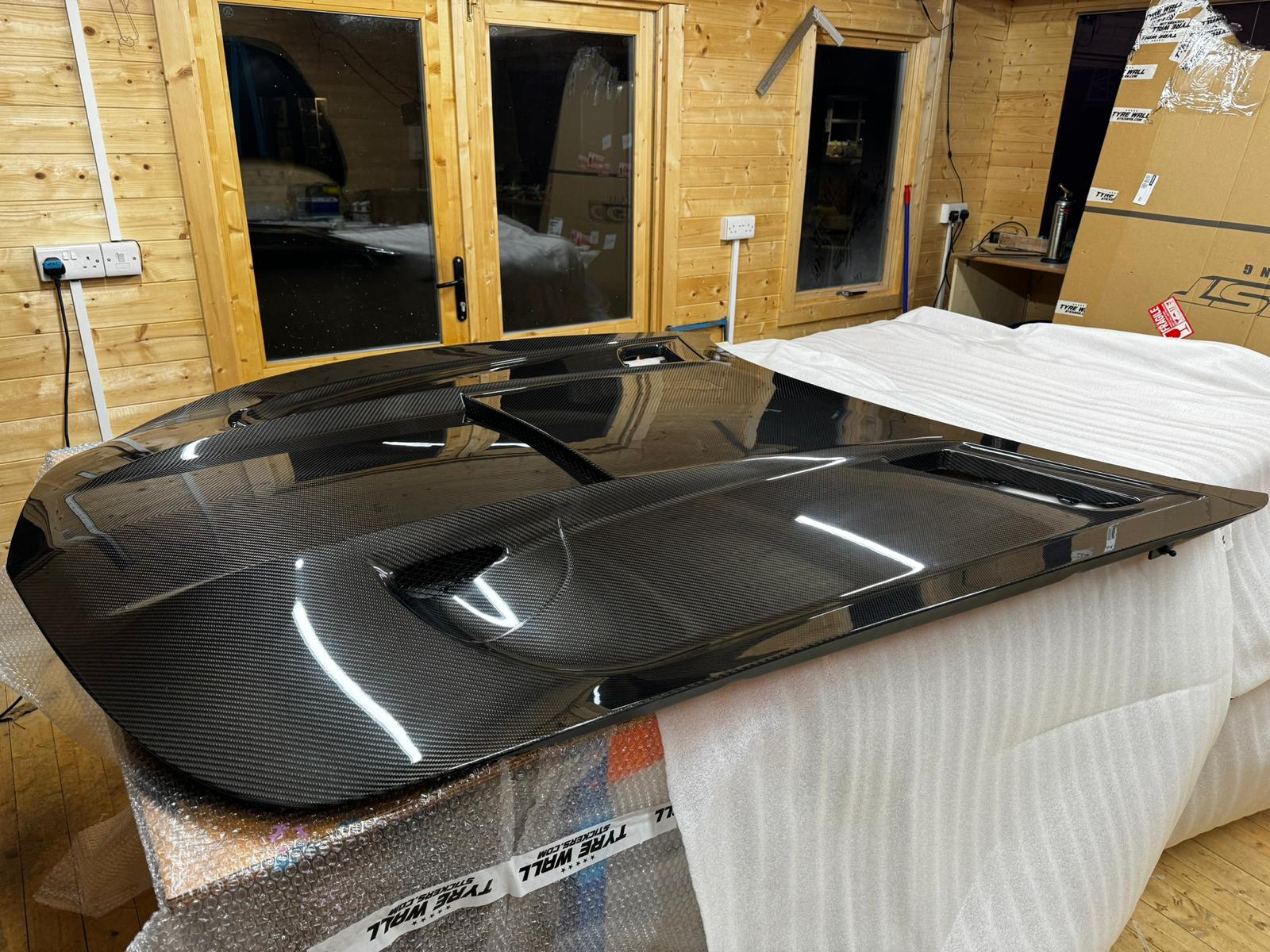 Kid Louis Mercedes Benz C190 AMG GT GTS GTC GTR Dry-Carbon Fiber Hood / Bonnet Black Series Style 2015 - 2021